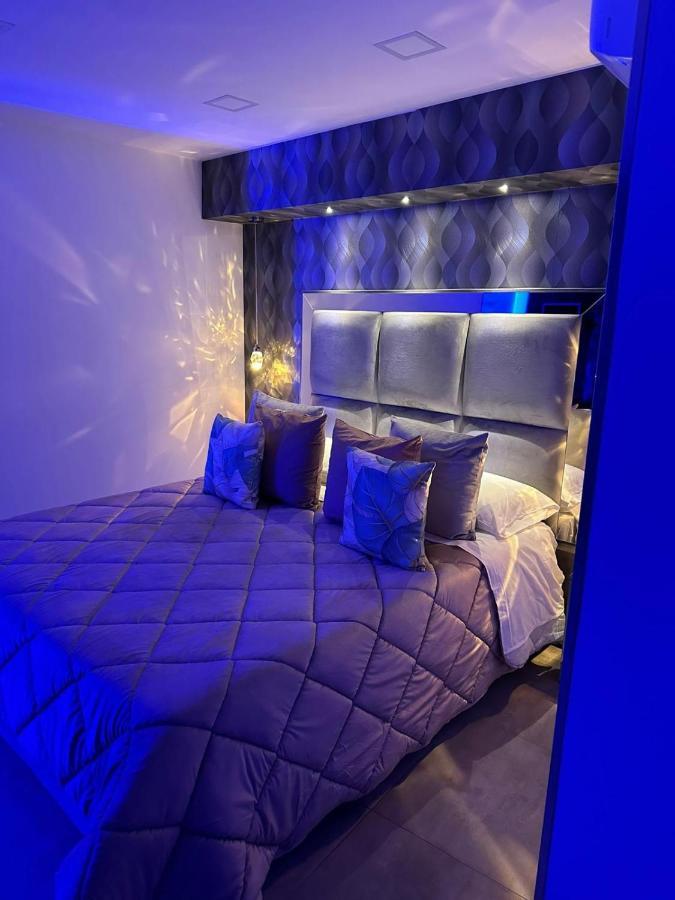C3 Luxury Naples