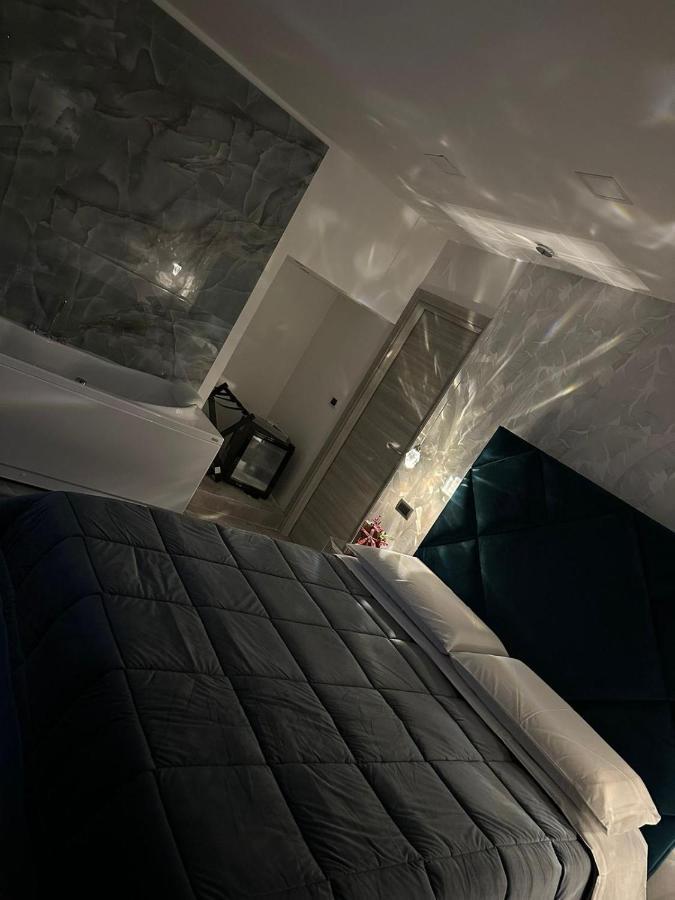 Bed & Breakfast C3 Luxury Naples