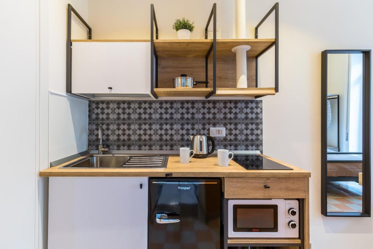 Station & Apartment