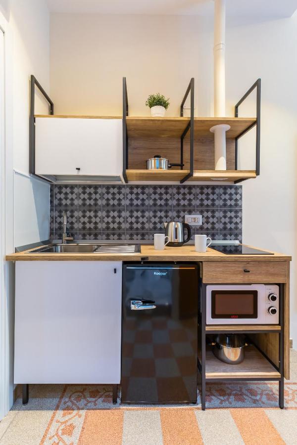 Station & Apartment *