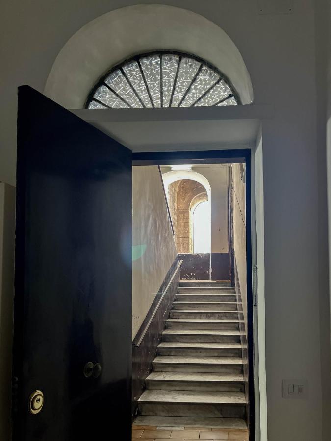 Apartment Le Scalette A Santa Chiara Naples