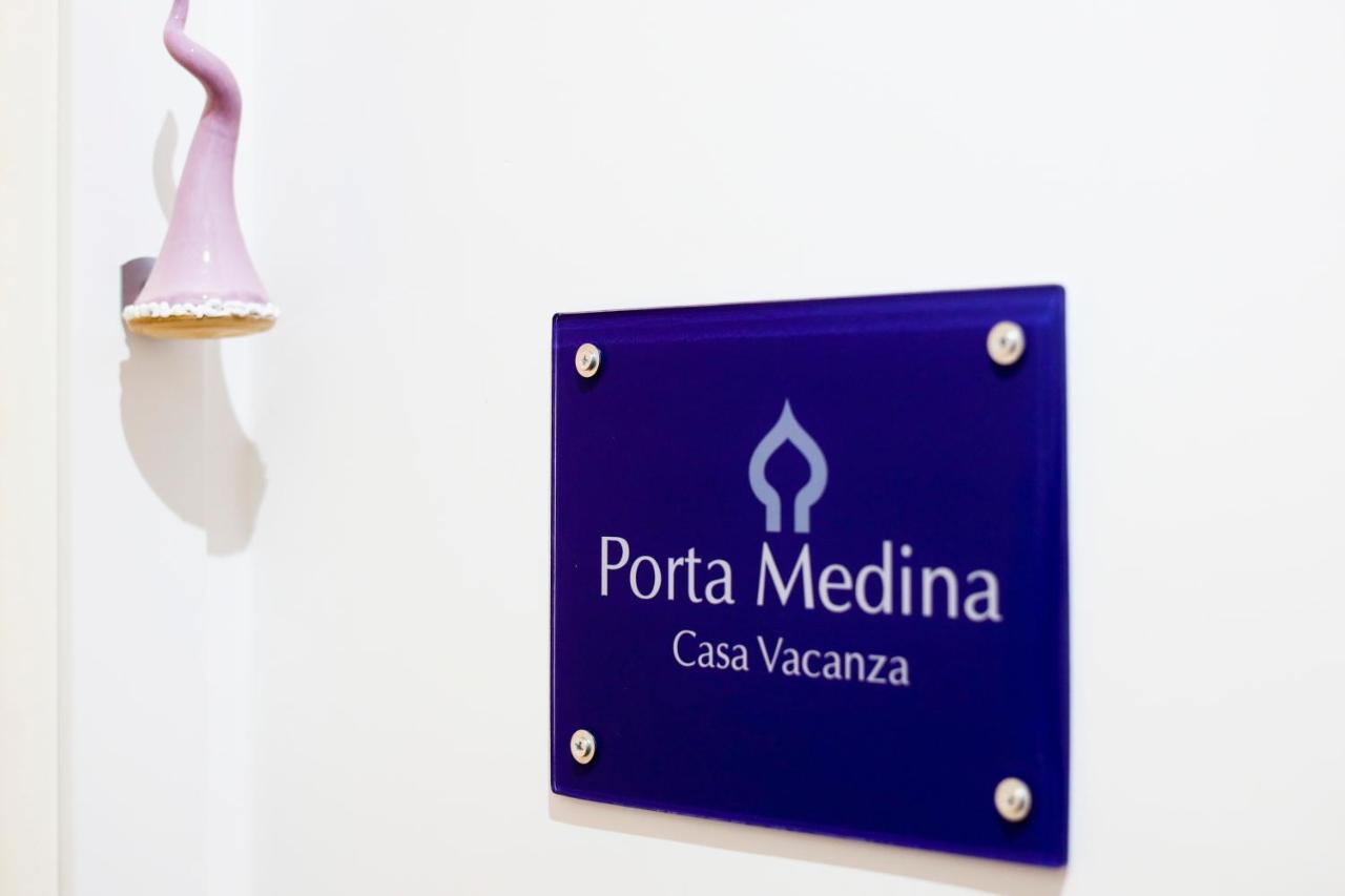Porta Medina *