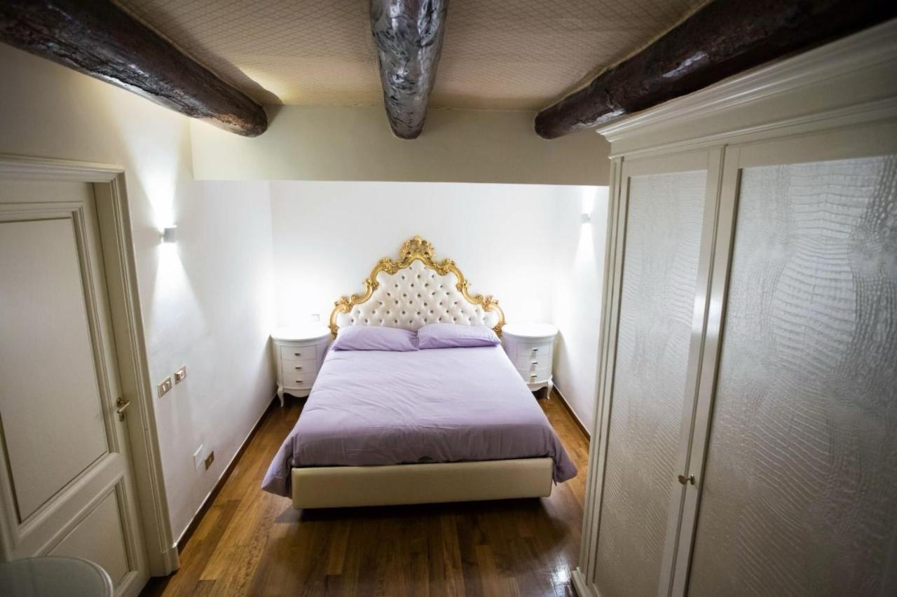 Hause Naty Spaccanapoli * Naples