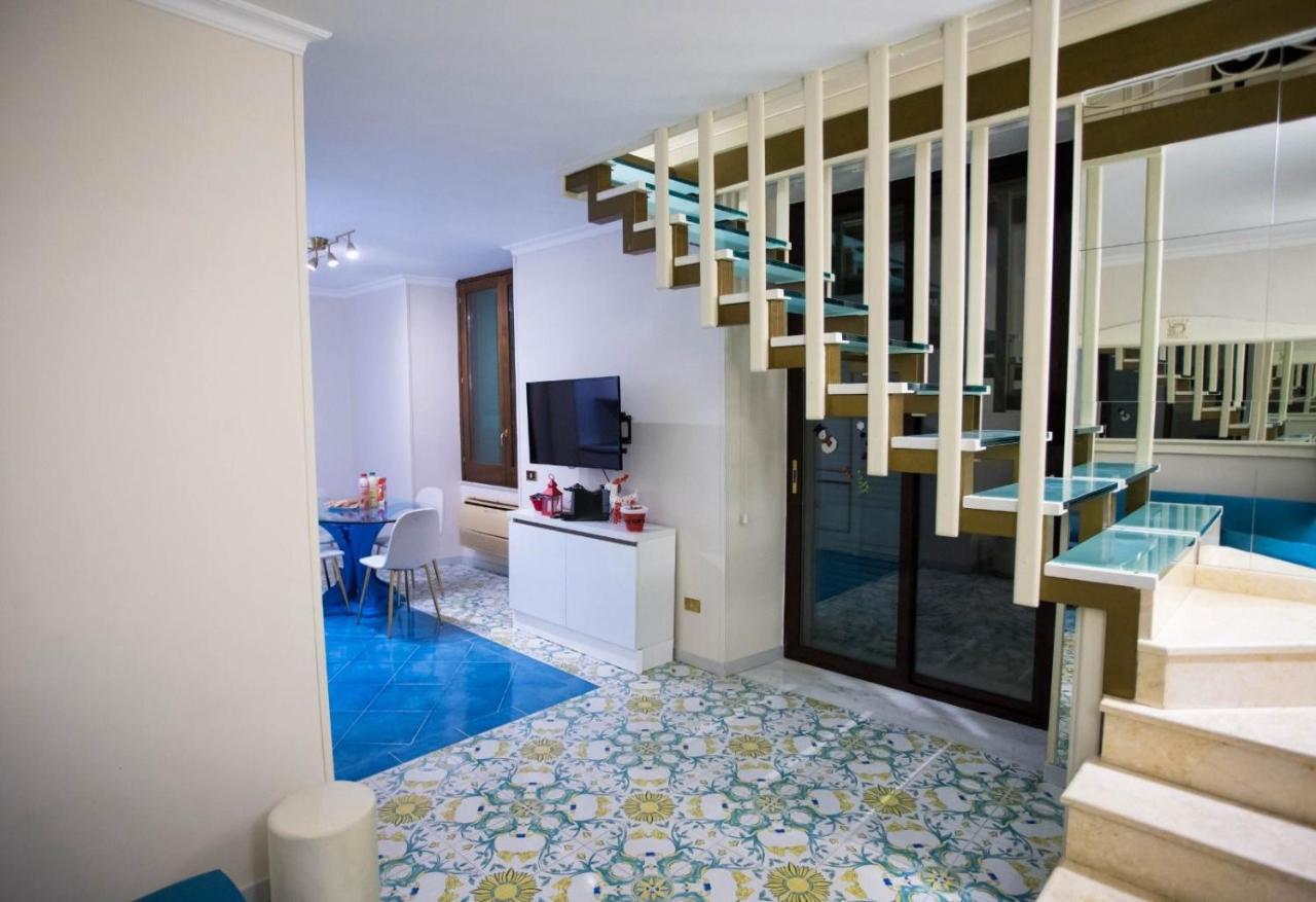 Apartment Hause Naty Spaccanapoli *