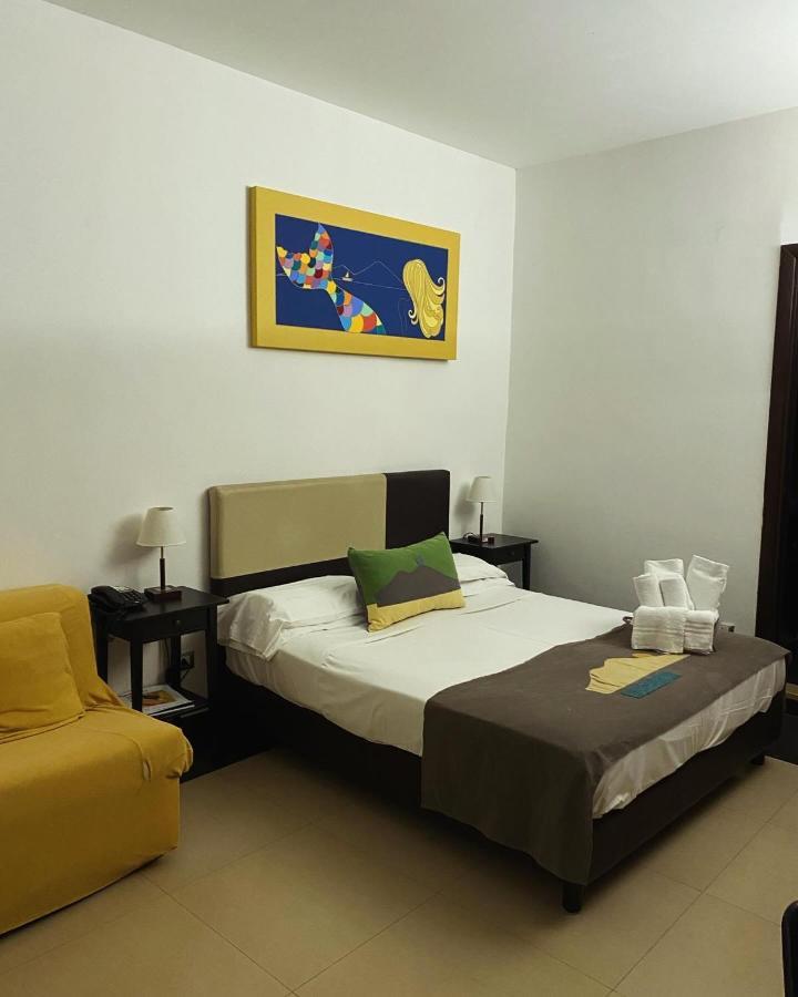 Plebiscito Hotel