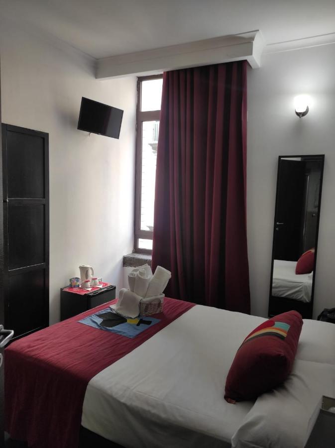 Hotel Plebiscito Naples