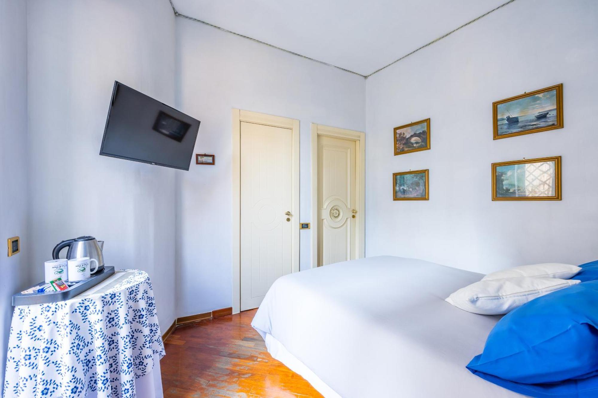 La Casa Di Bruno Bed & Breakfast Naples