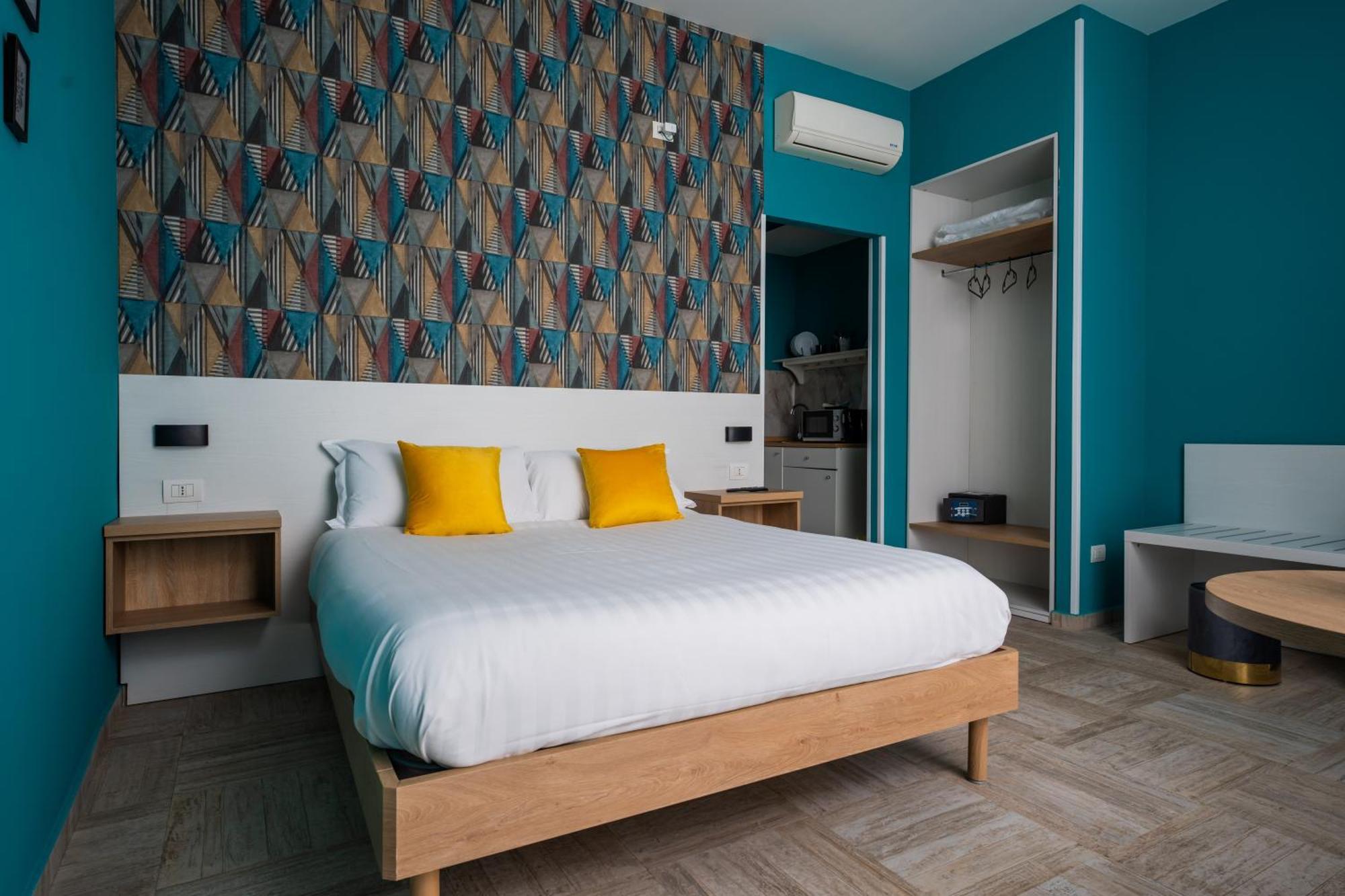 Pontenuovo Bed 3* Naples