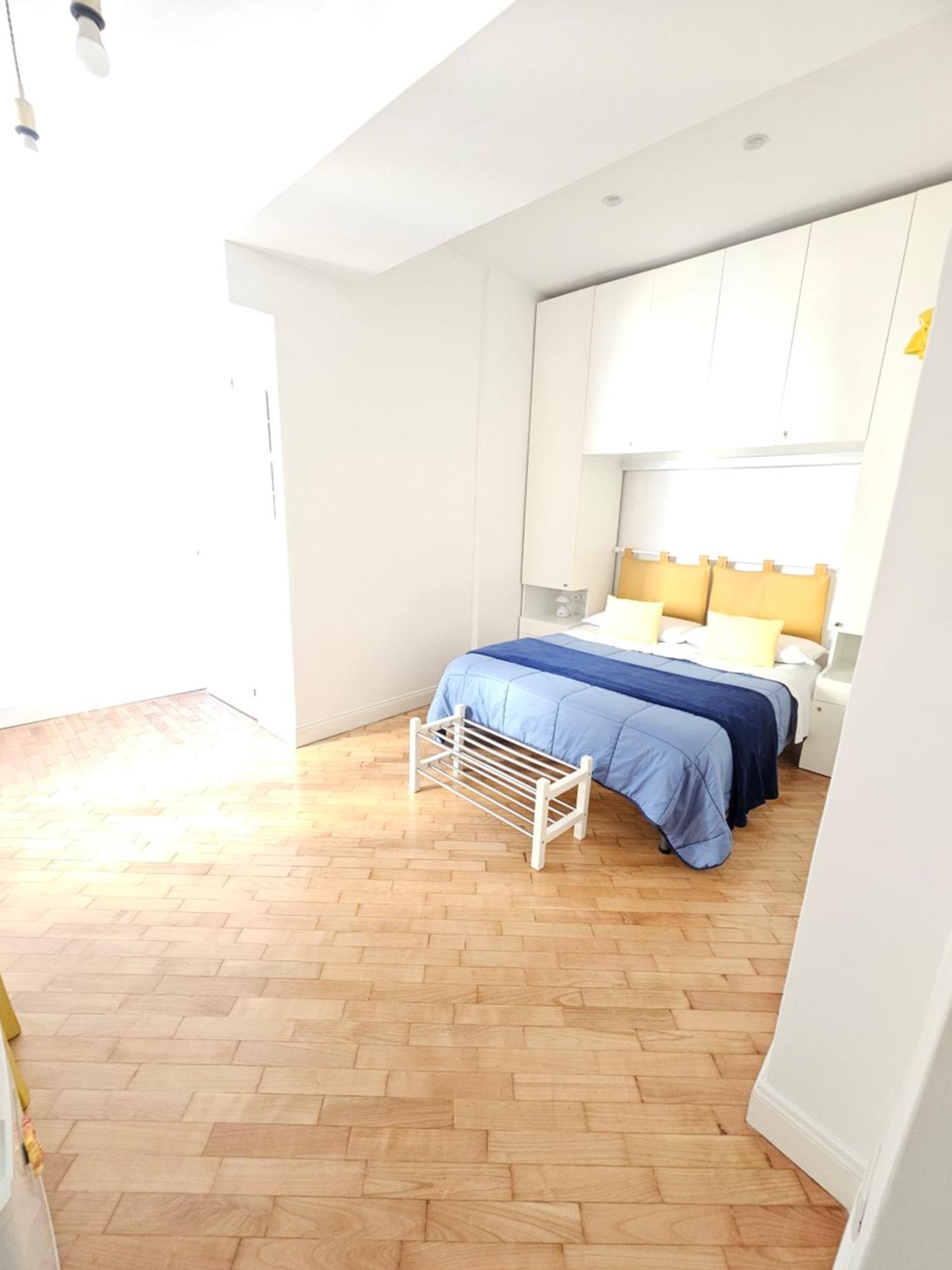 Il Faro Di Serapide Bed & Breakfast Naples