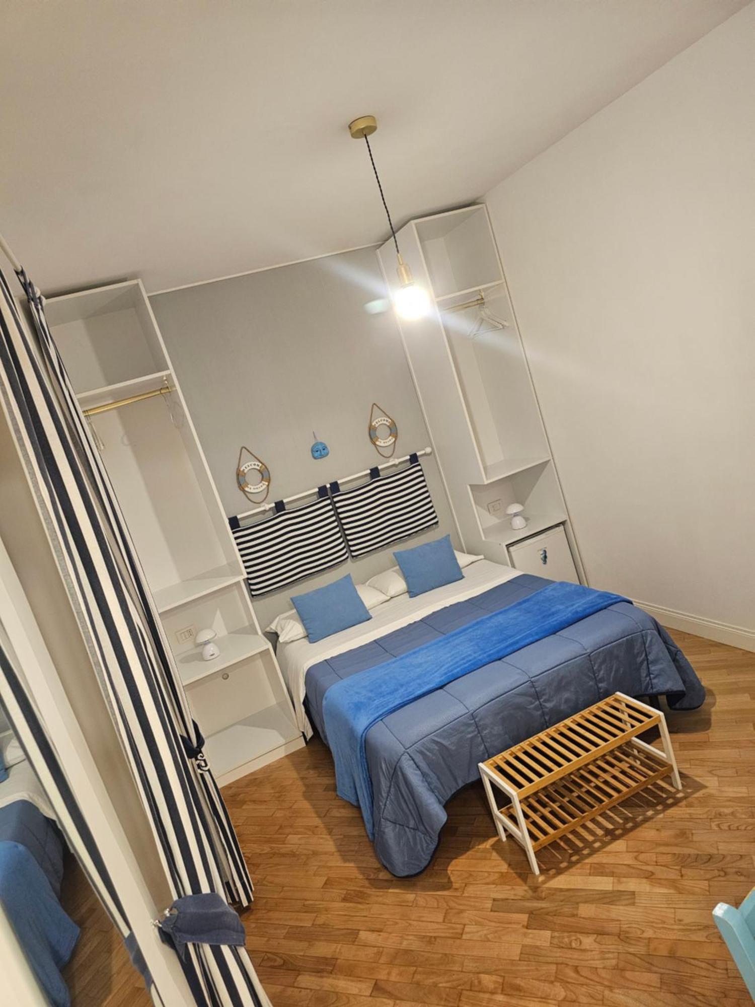 Il Faro Di Serapide Bed & Breakfast *