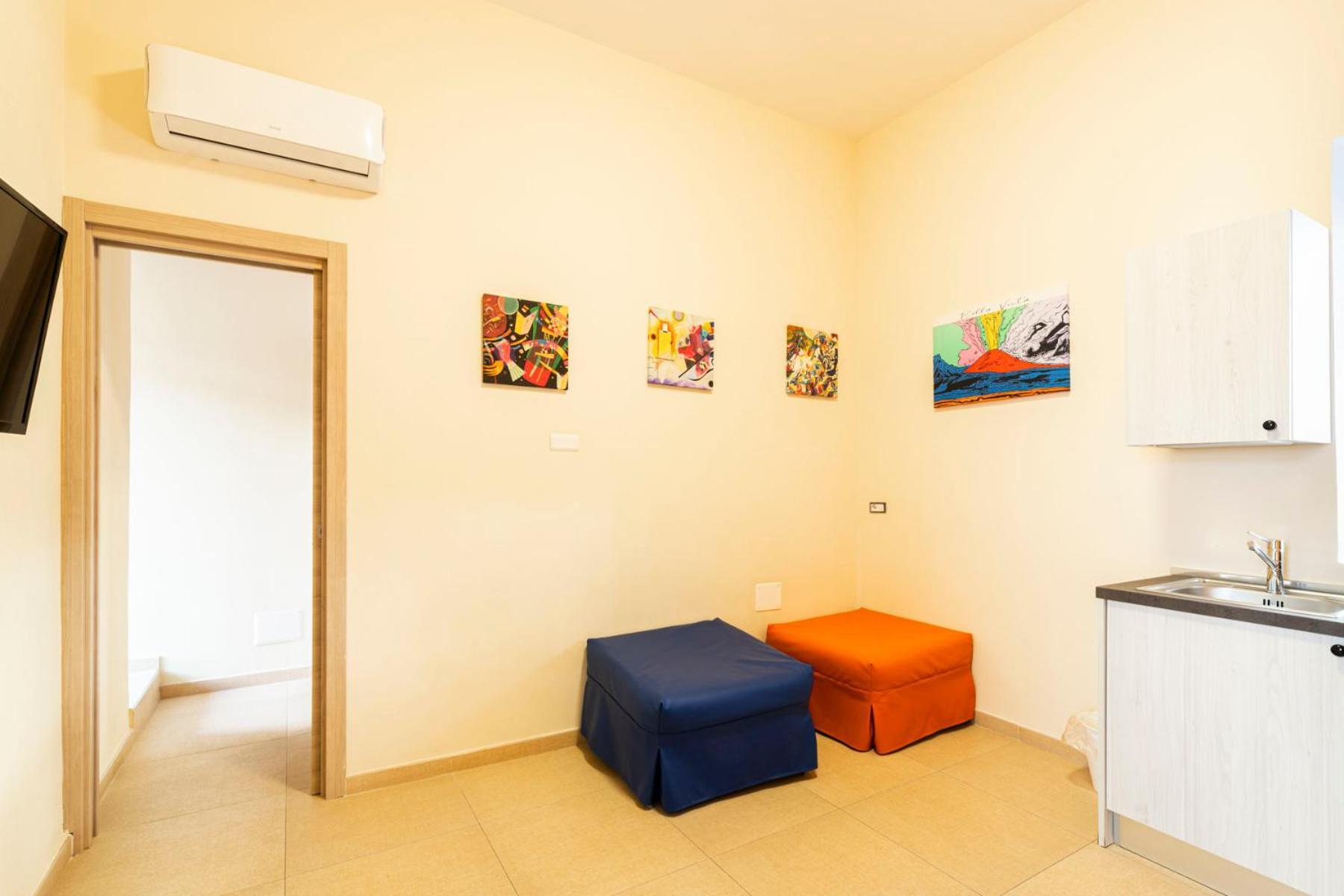 Corso 138 - Sleep & Fly - By Domusextra Bed & Breakfast *
