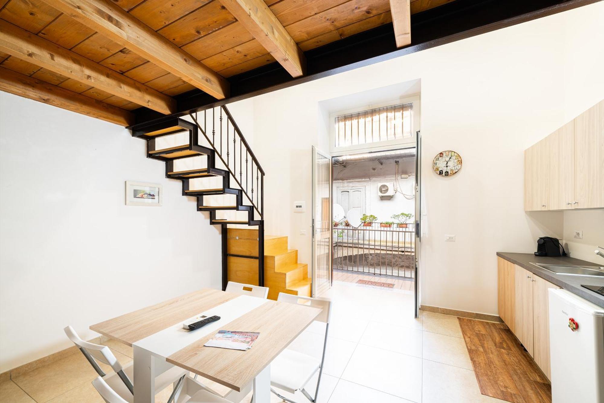 Corso 138 - Sleep & Fly - By Domusextra Bed & Breakfast