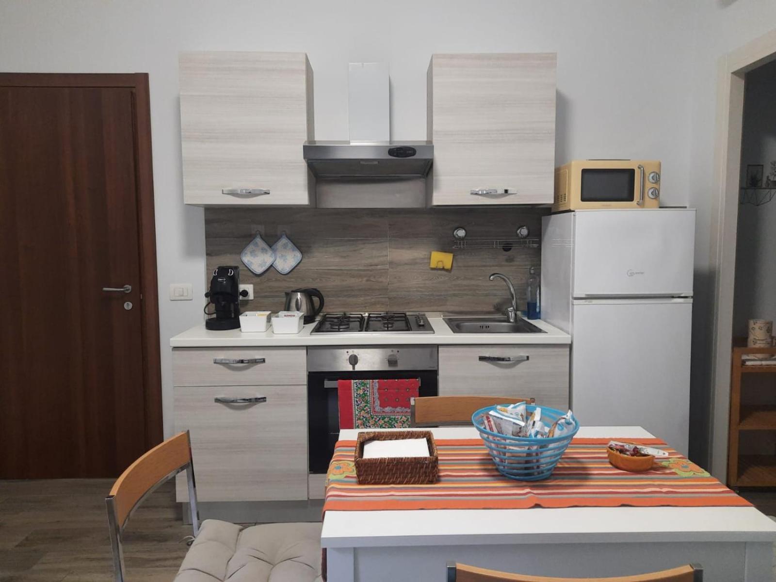 Ridi Zona Ospedaliera Apartment