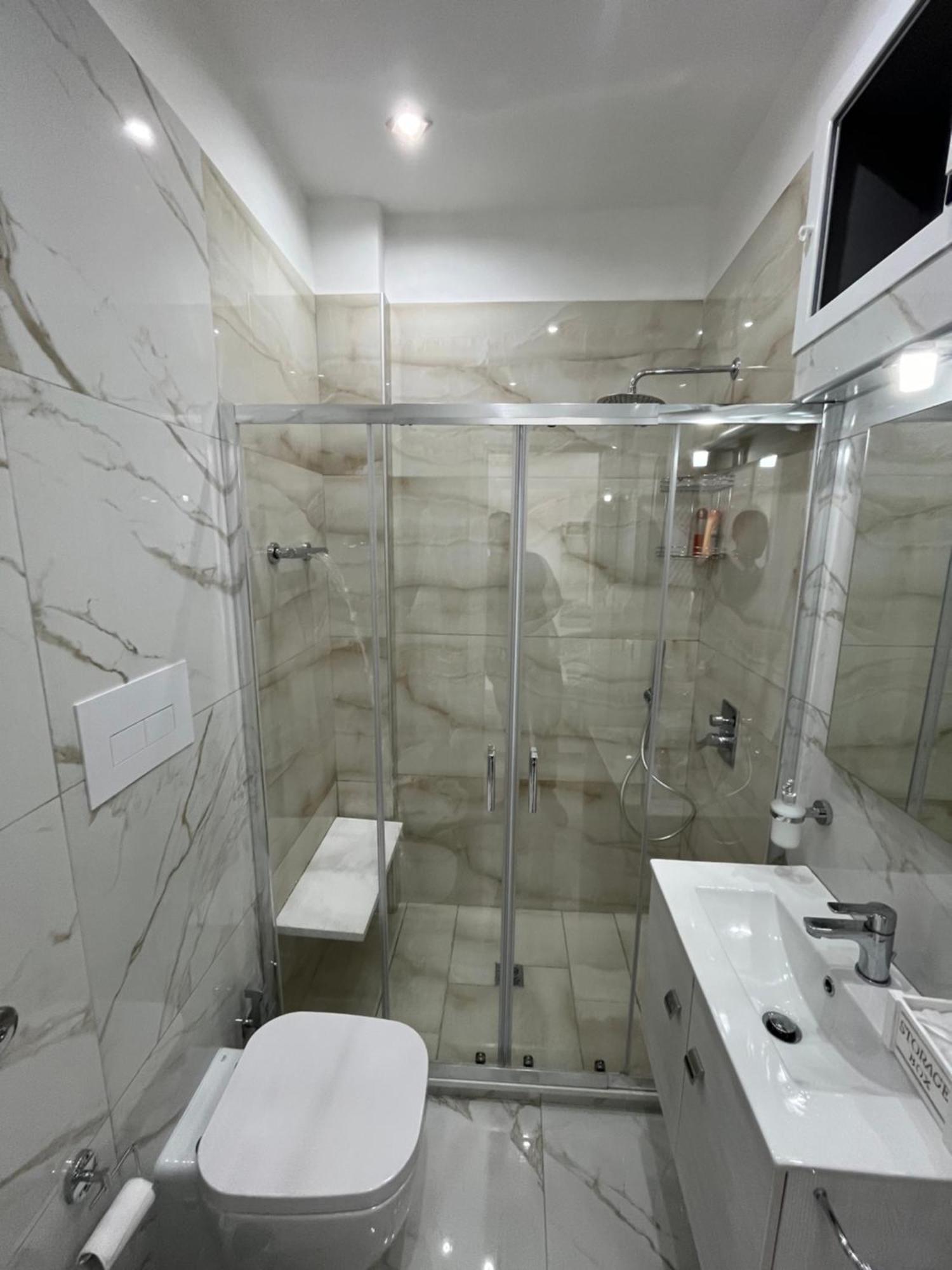 Regina House * Naples