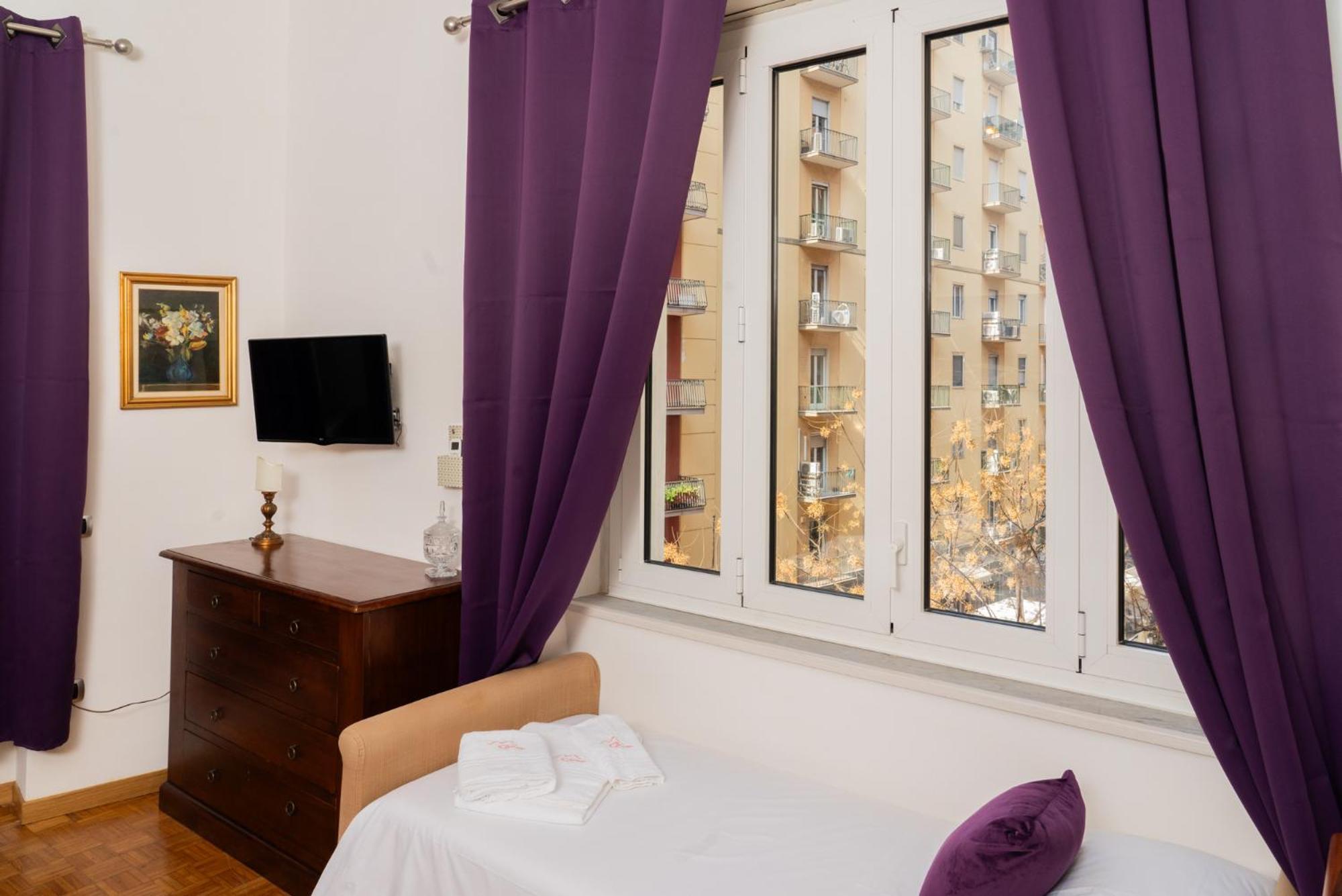 Cervantes Guest house Naples