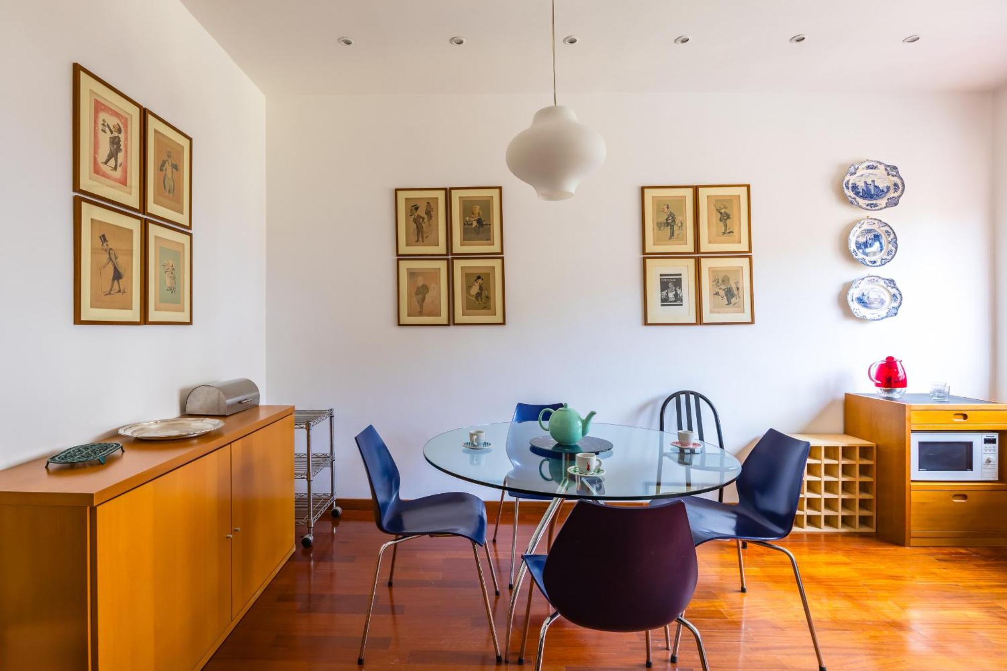 Colonna Classic Style By Wonderful Italy * Naples