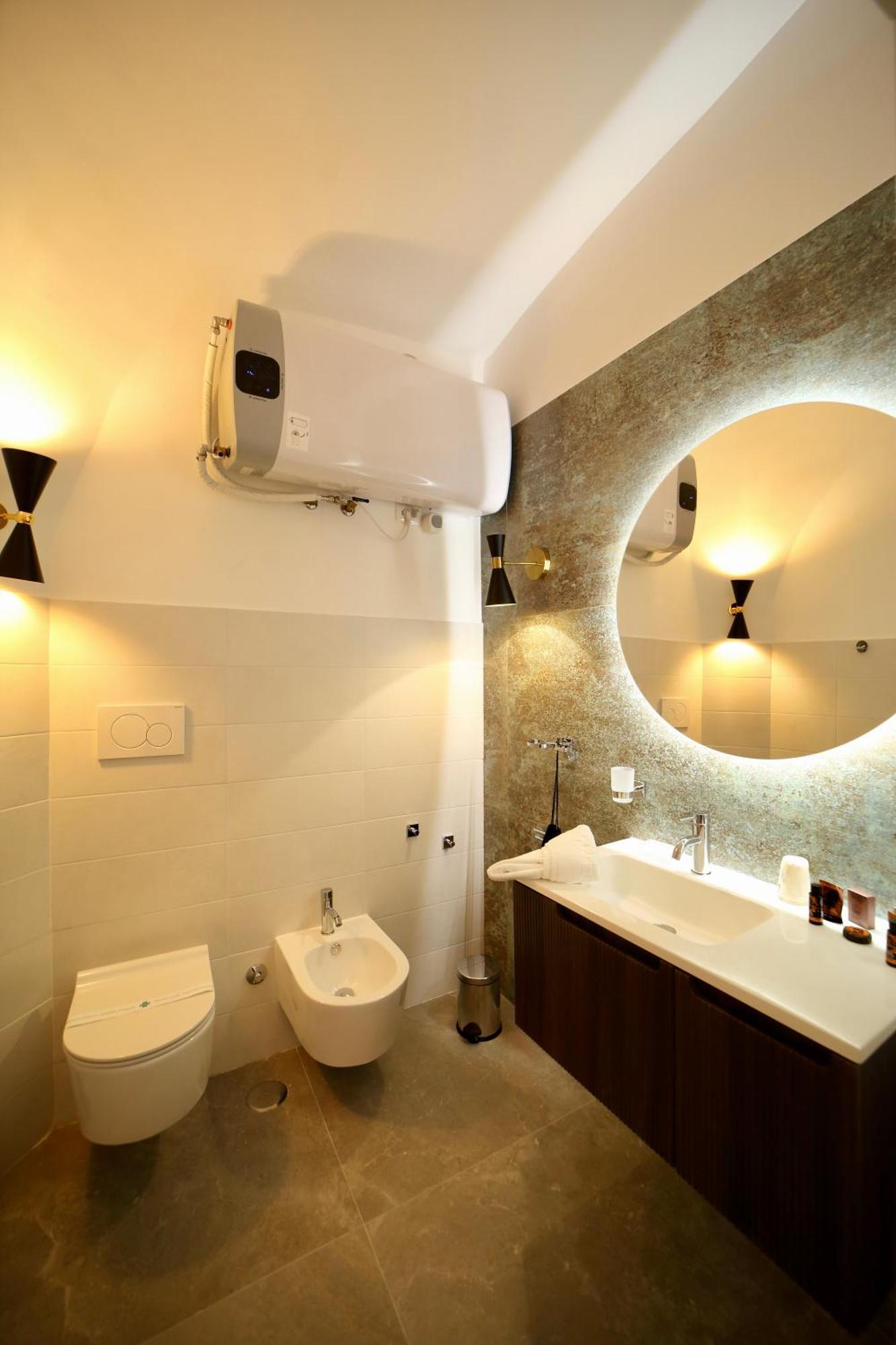 Incanto Guest house *