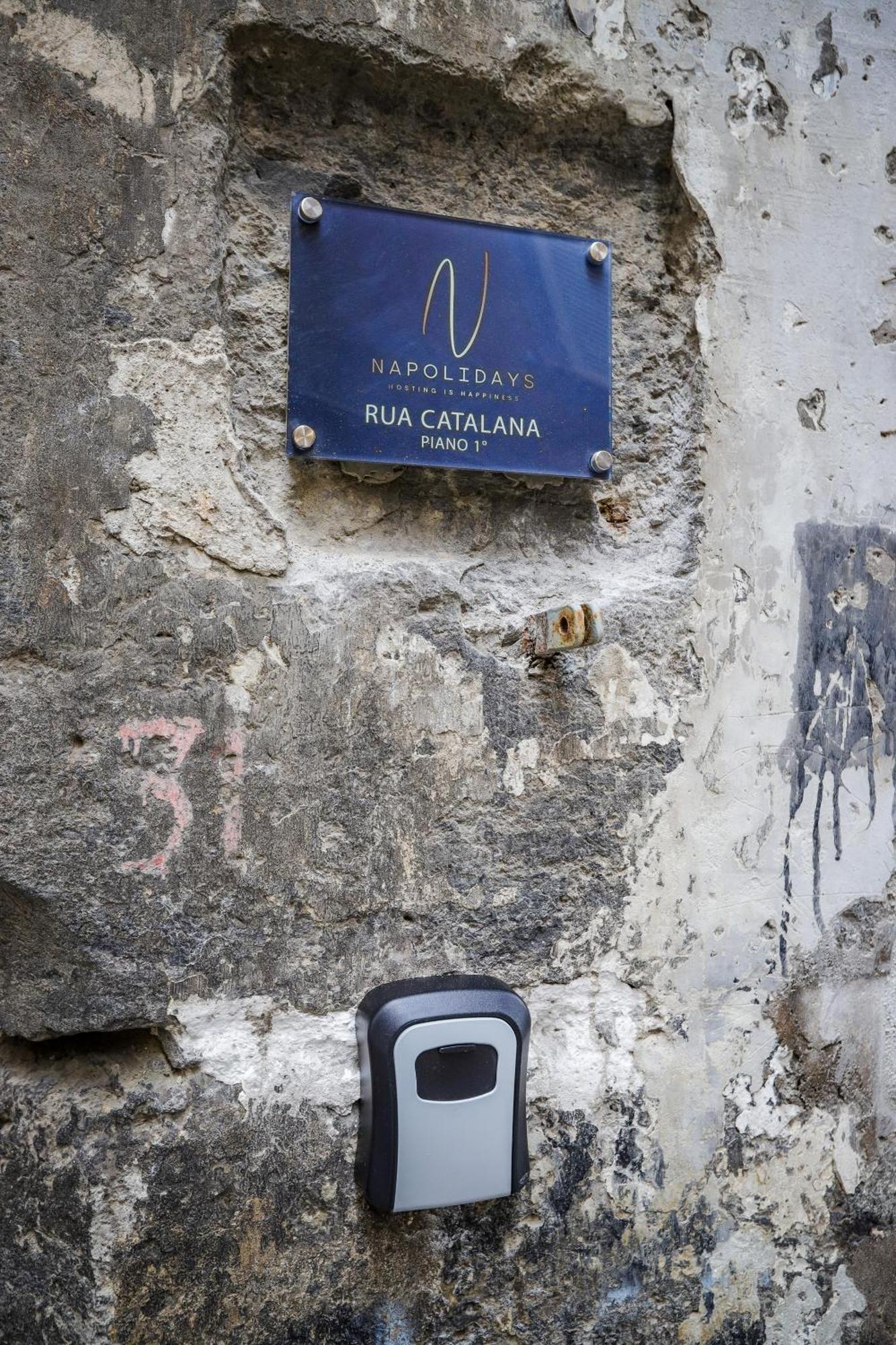Napolidays Rua Catalana