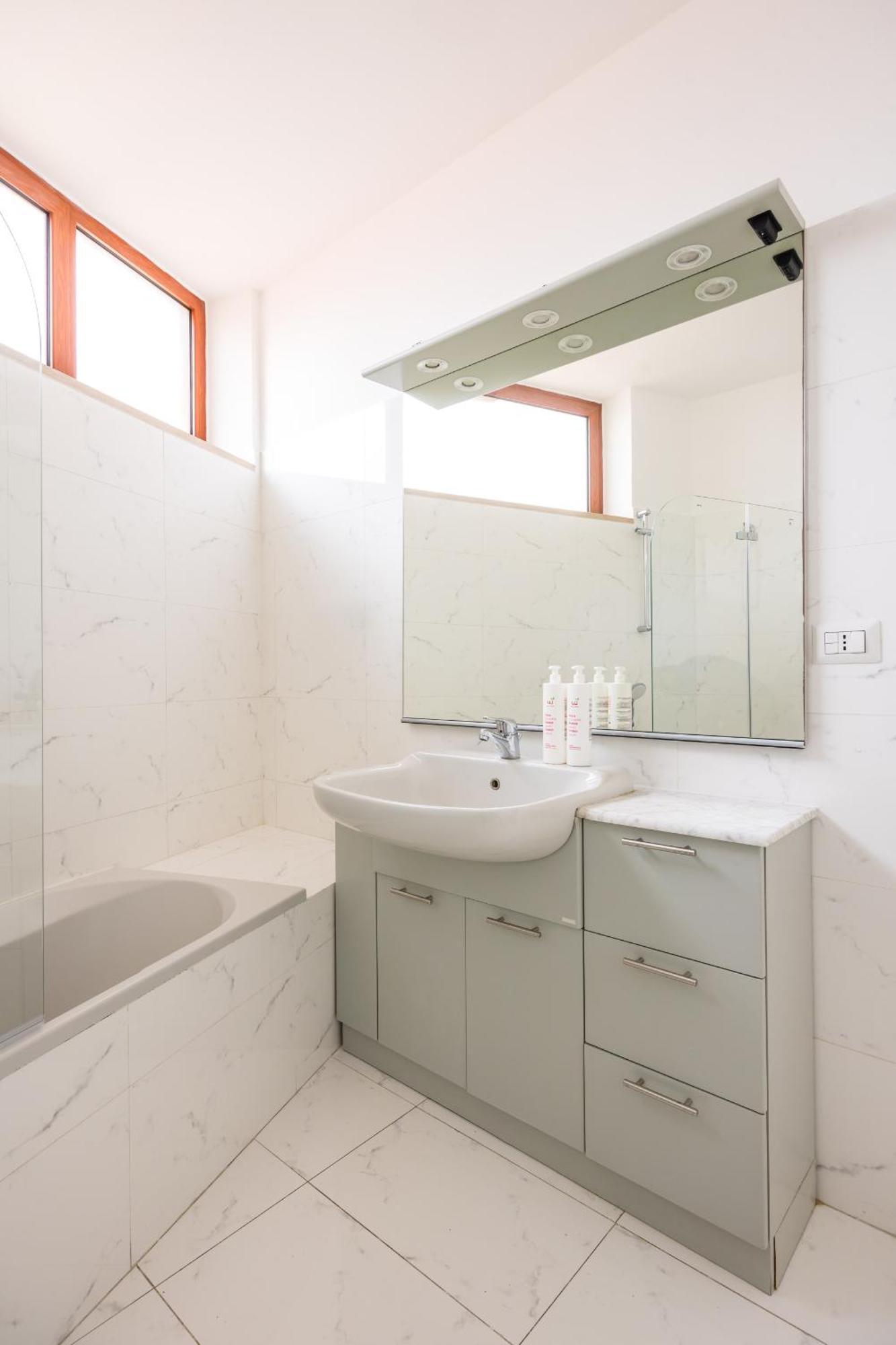 Apartment Colonna Classic Style By Wonderful Italy Naples