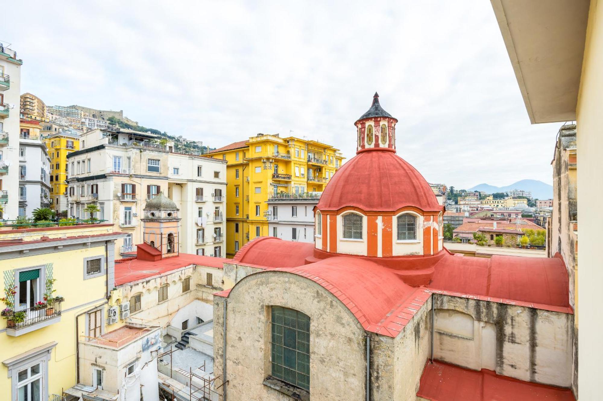 Colonna Classic Style By Wonderful Italy * Naples