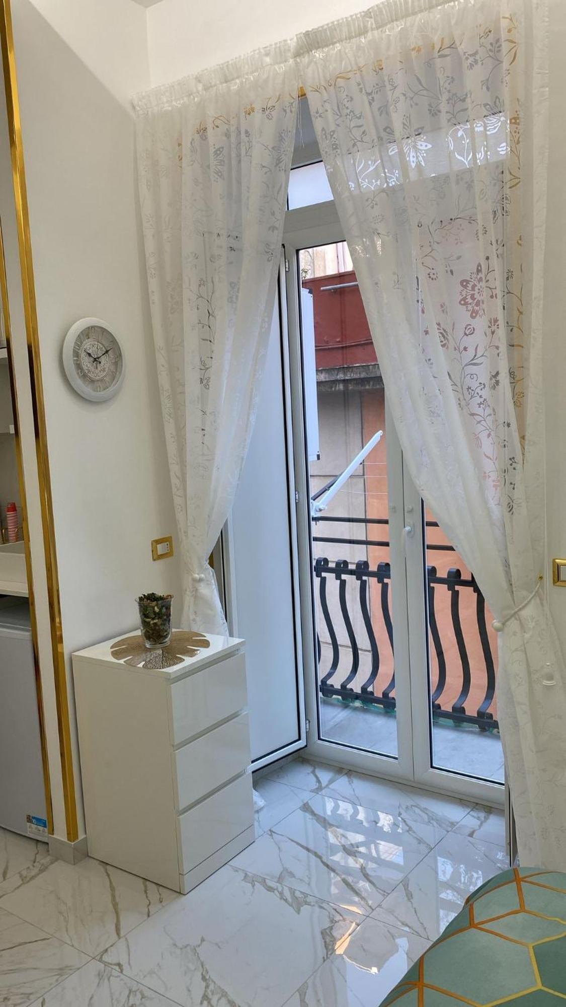 Apartment Regina House Naples
