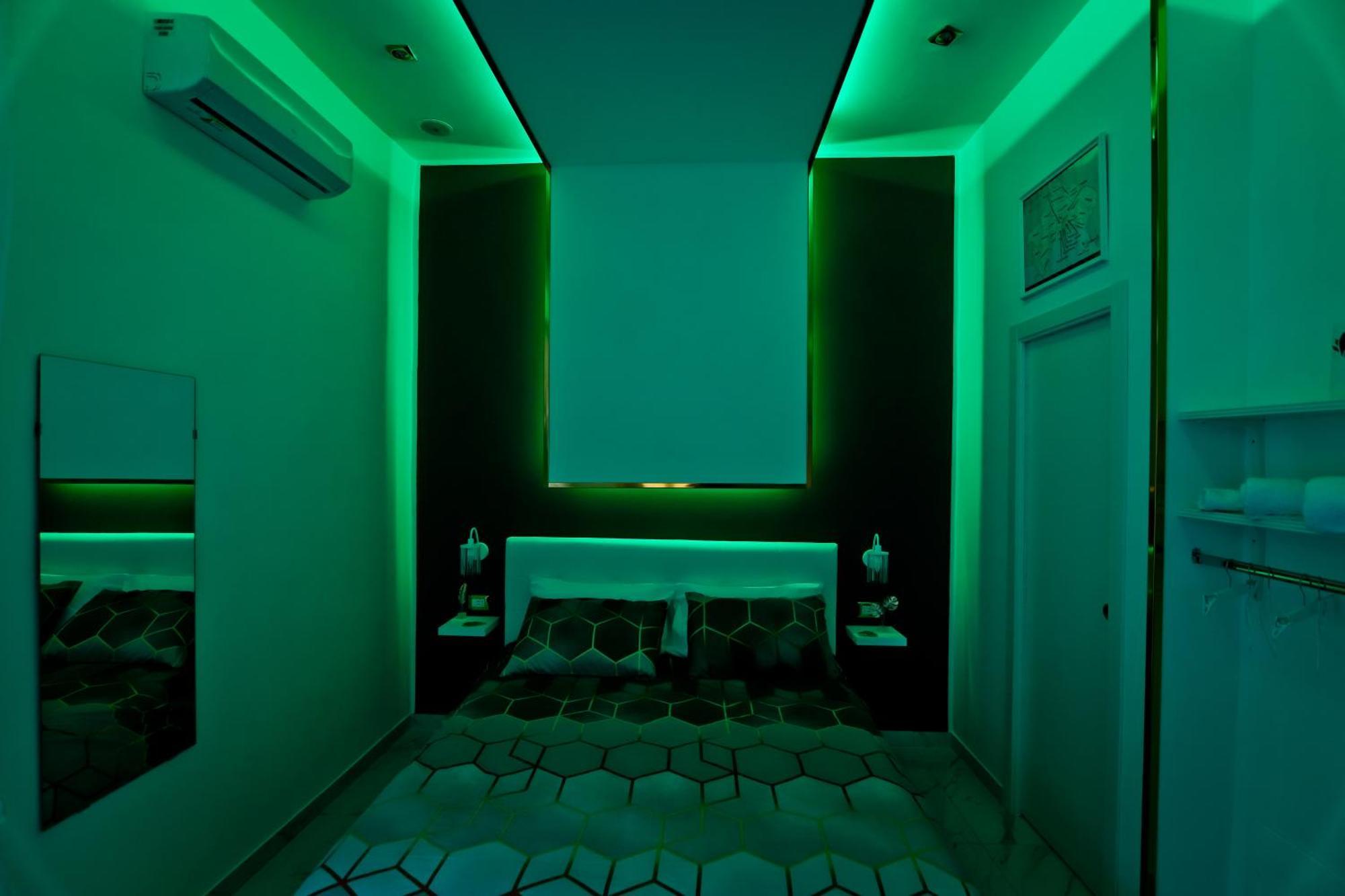 Regina House Apartment *