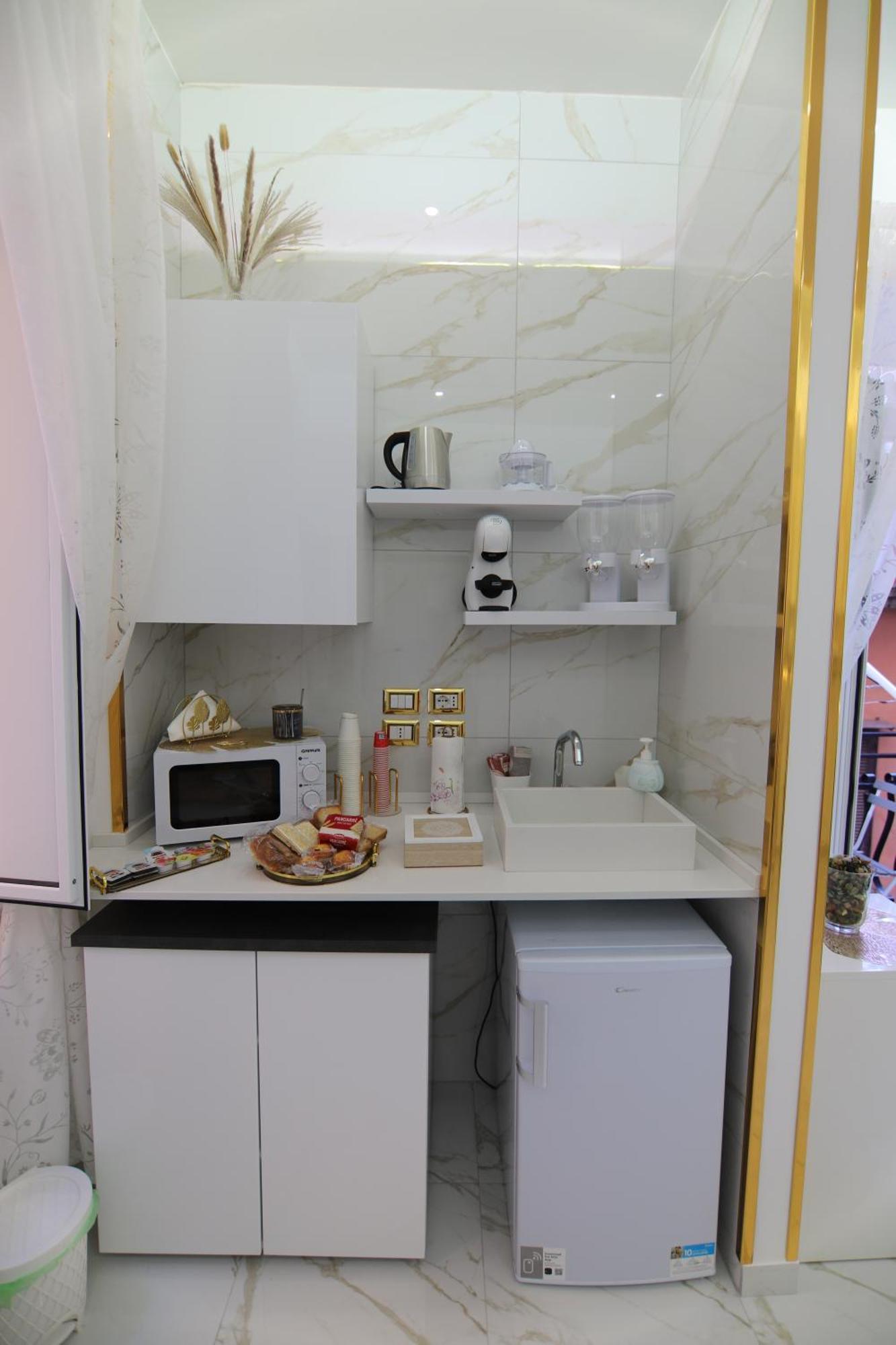 Regina House Naples