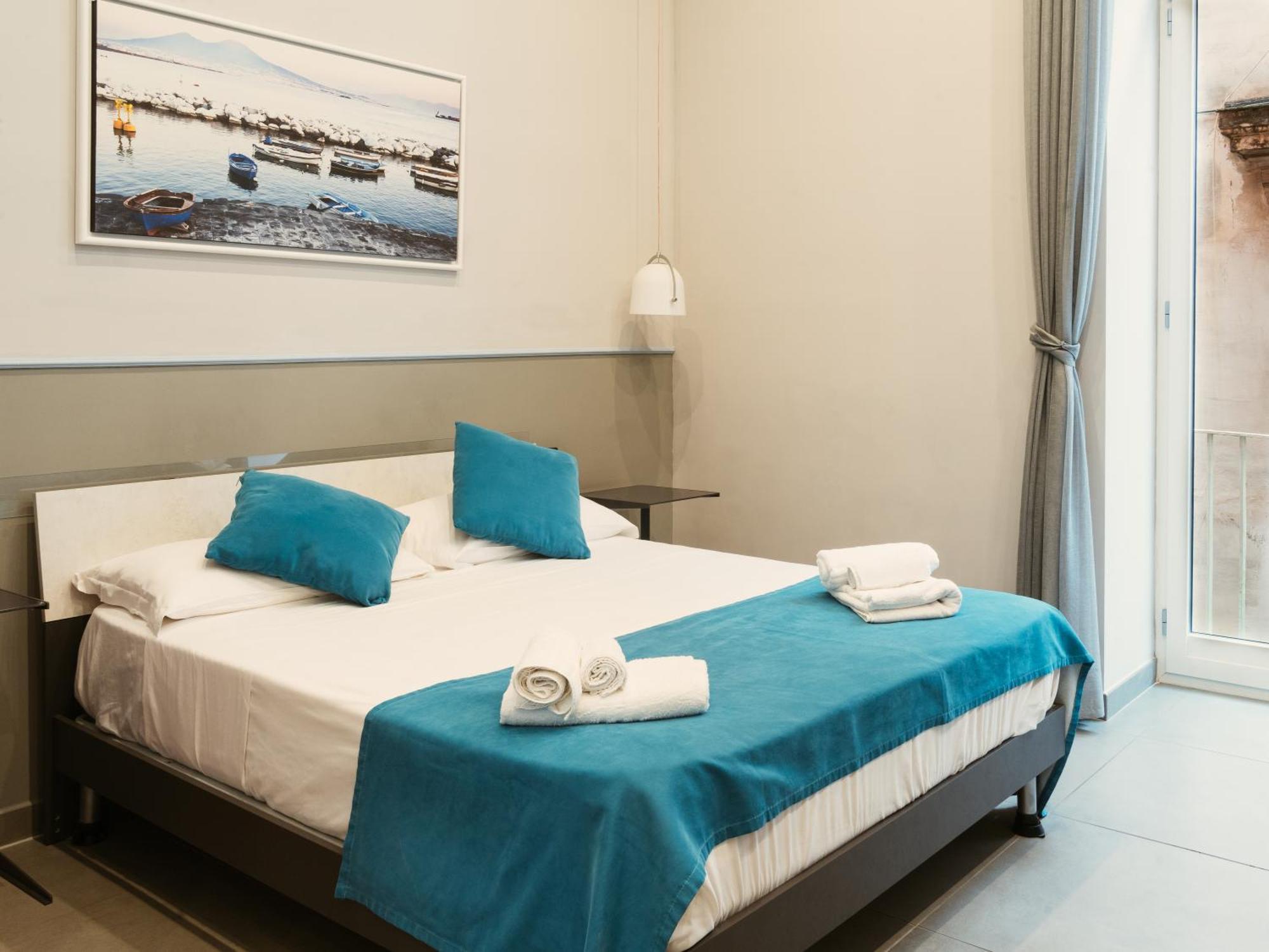 Core 3* Naples