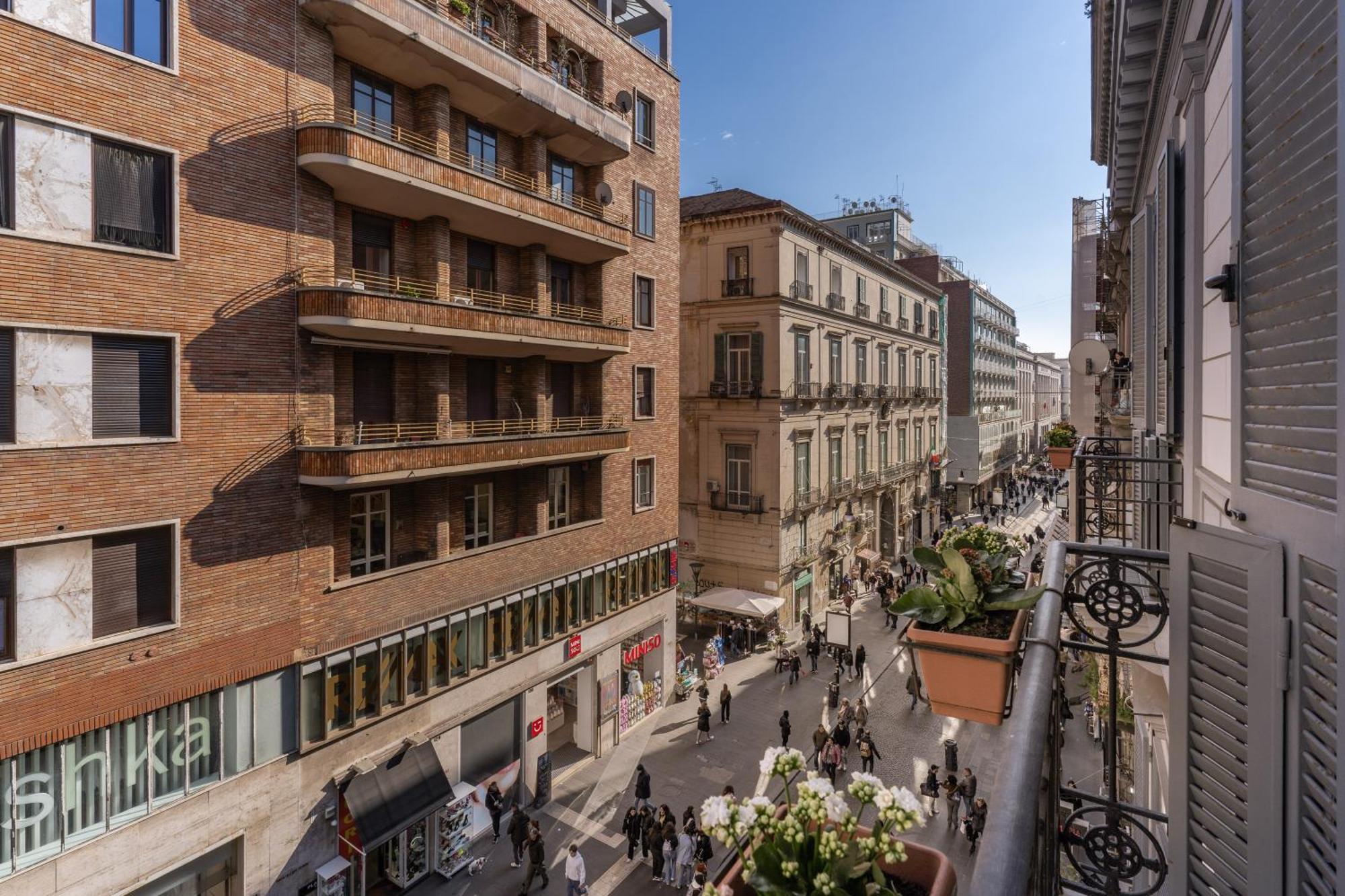Apartment Due Porte A Toledo *