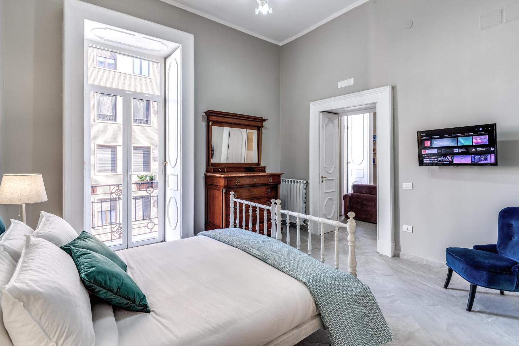 Due Porte A Toledo Apartment Naples