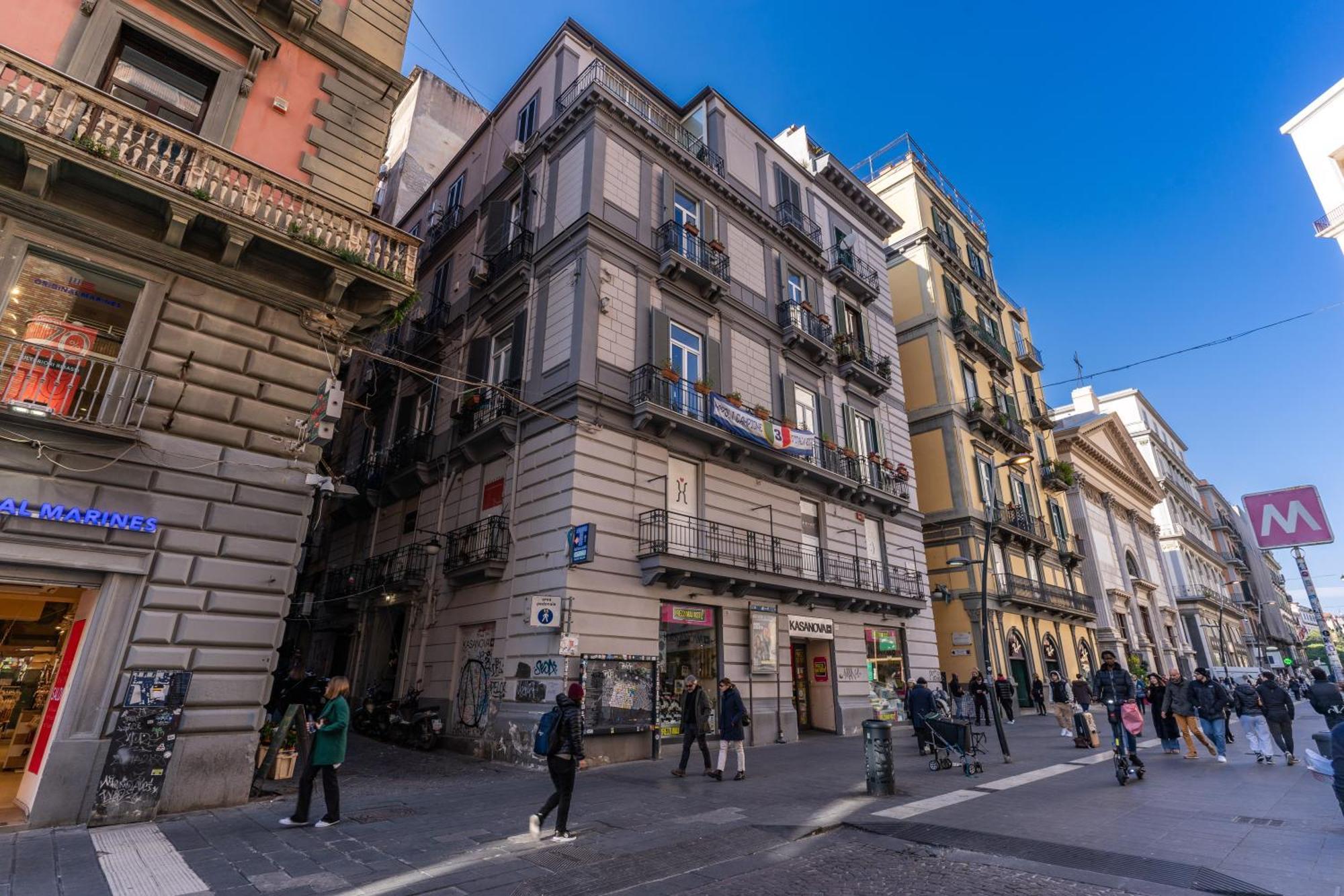 Due Porte A Toledo Apartment *