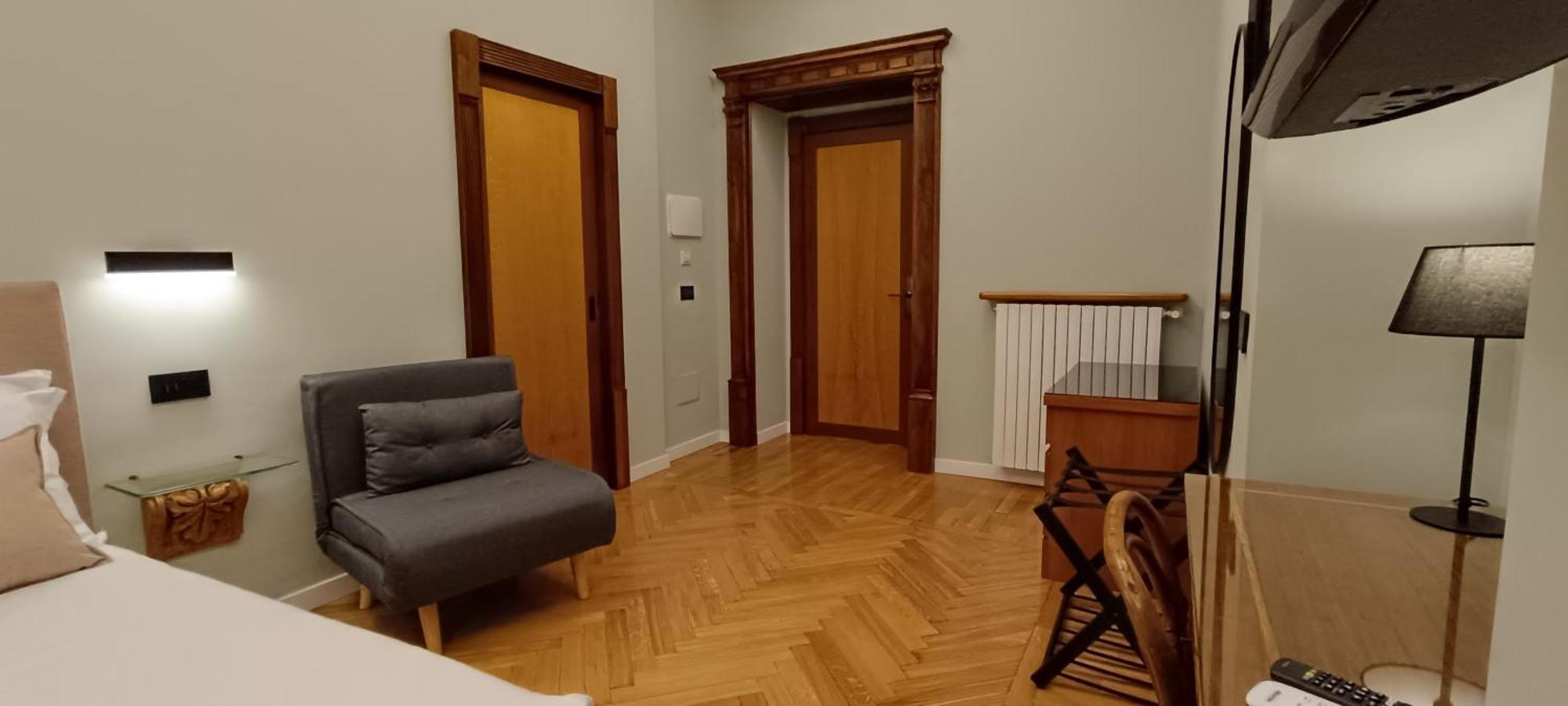 Deluxe Spaccanapoli Guest house