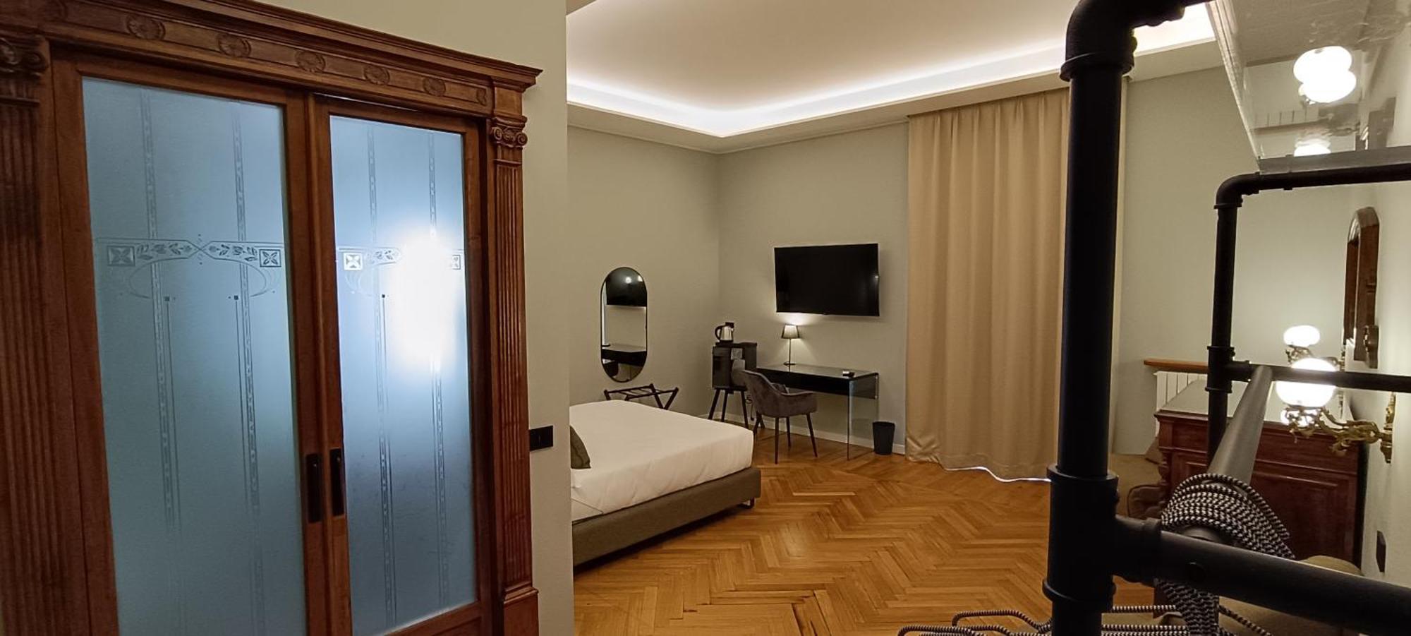 Deluxe Spaccanapoli * Naples