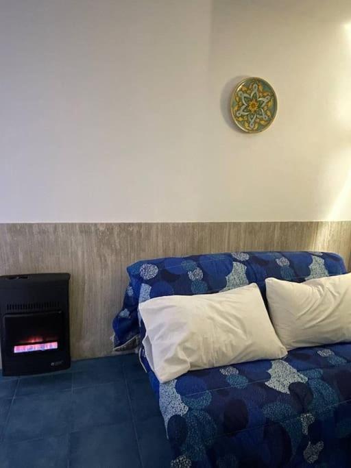 A Commedia Napulitana Apartment *