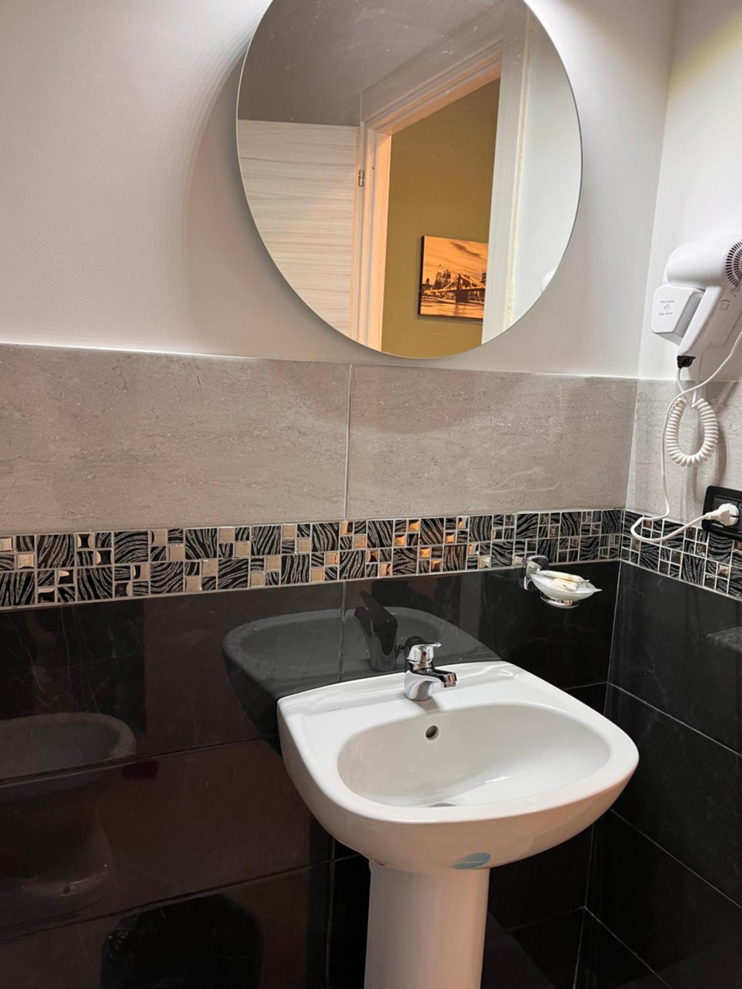 Hotel Oceania Naples
