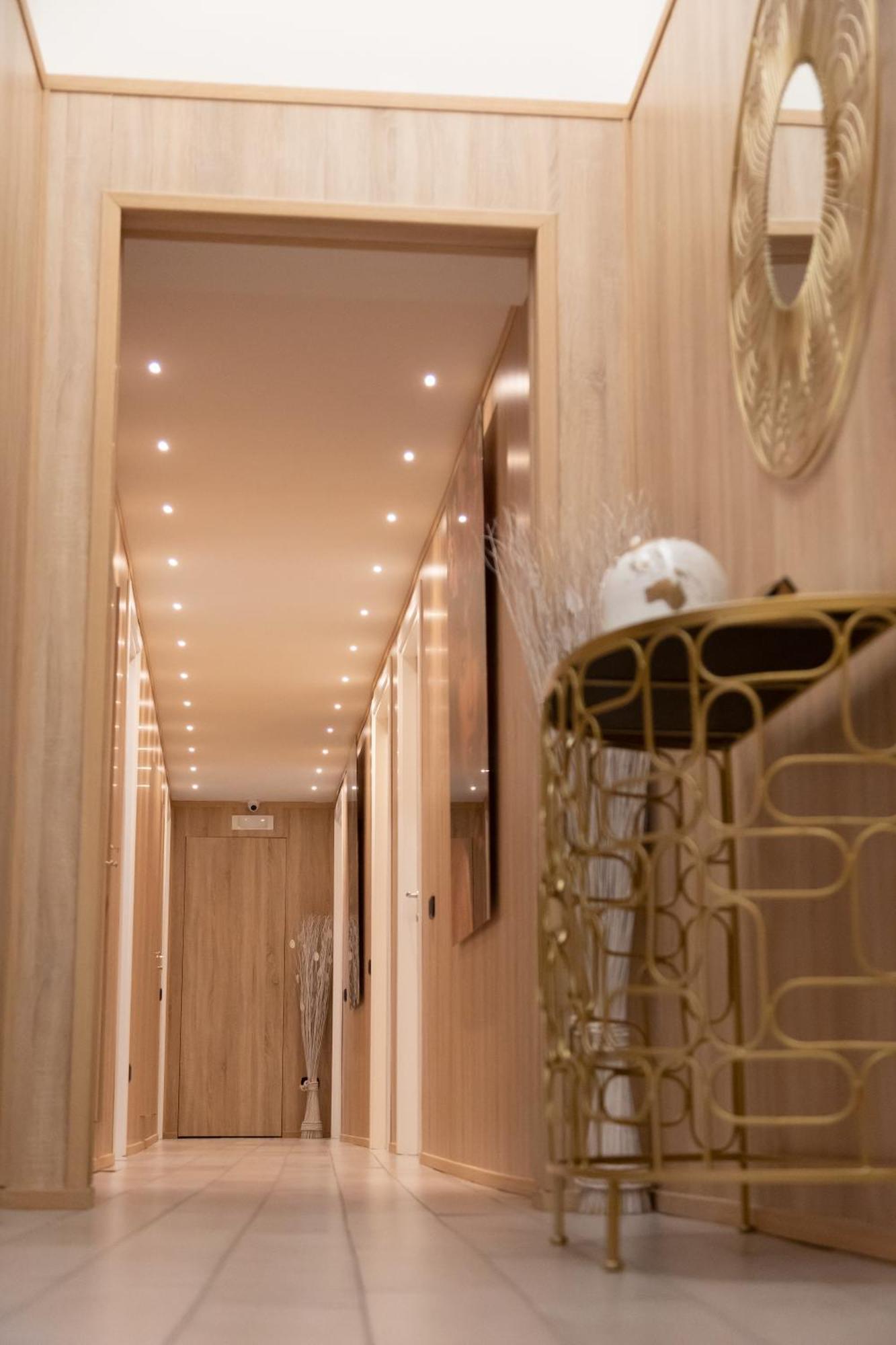 Kore Luxury E * Naples
