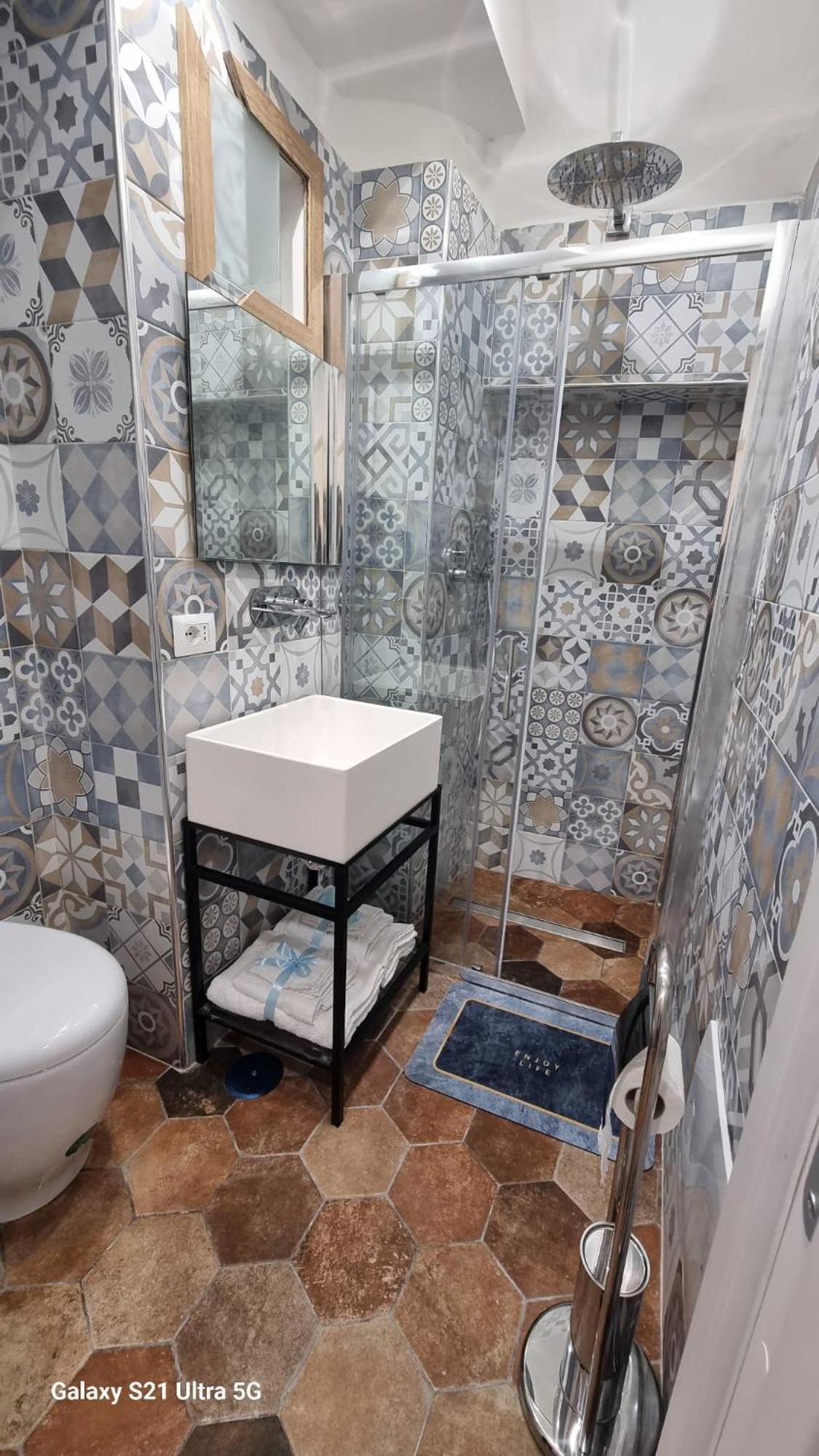 O'vascio Ra Nennel Apartment