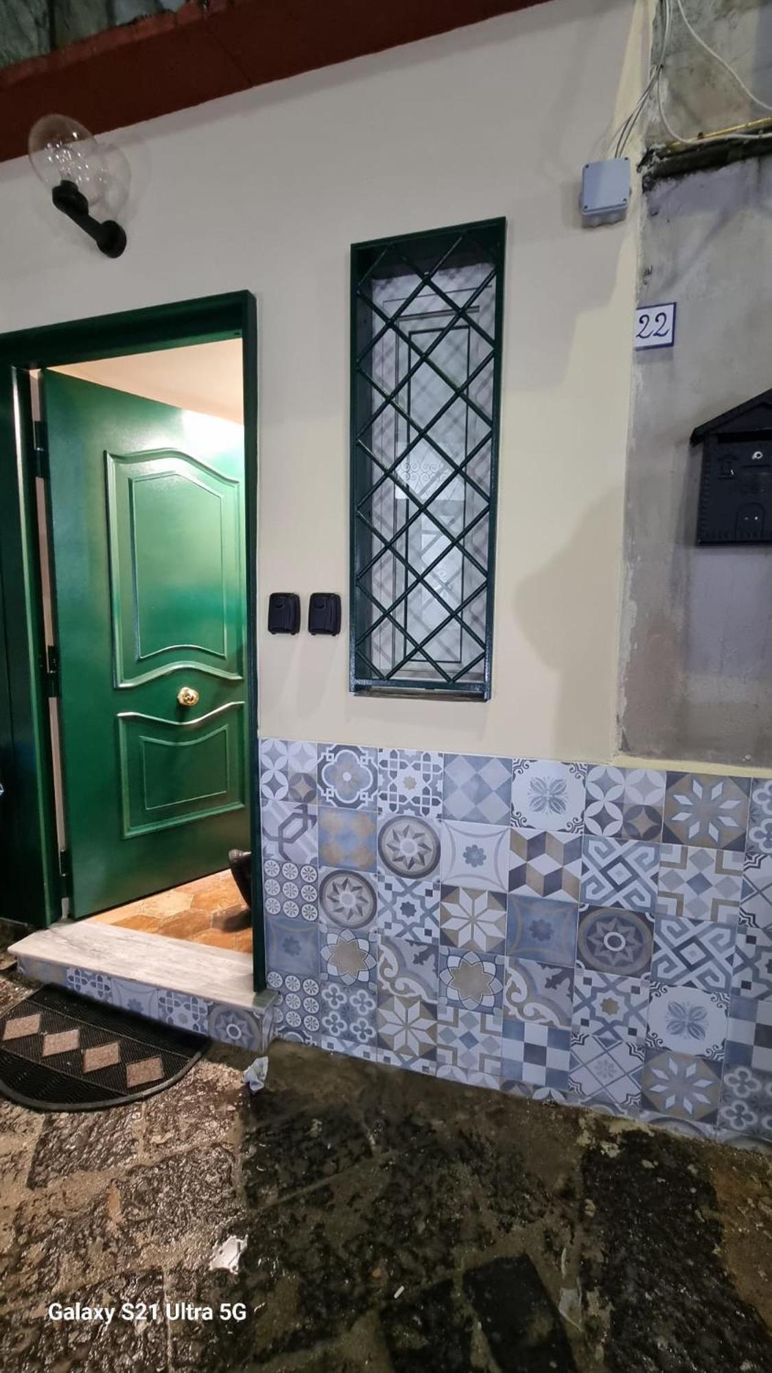 O'vascio Ra Nennel * Naples