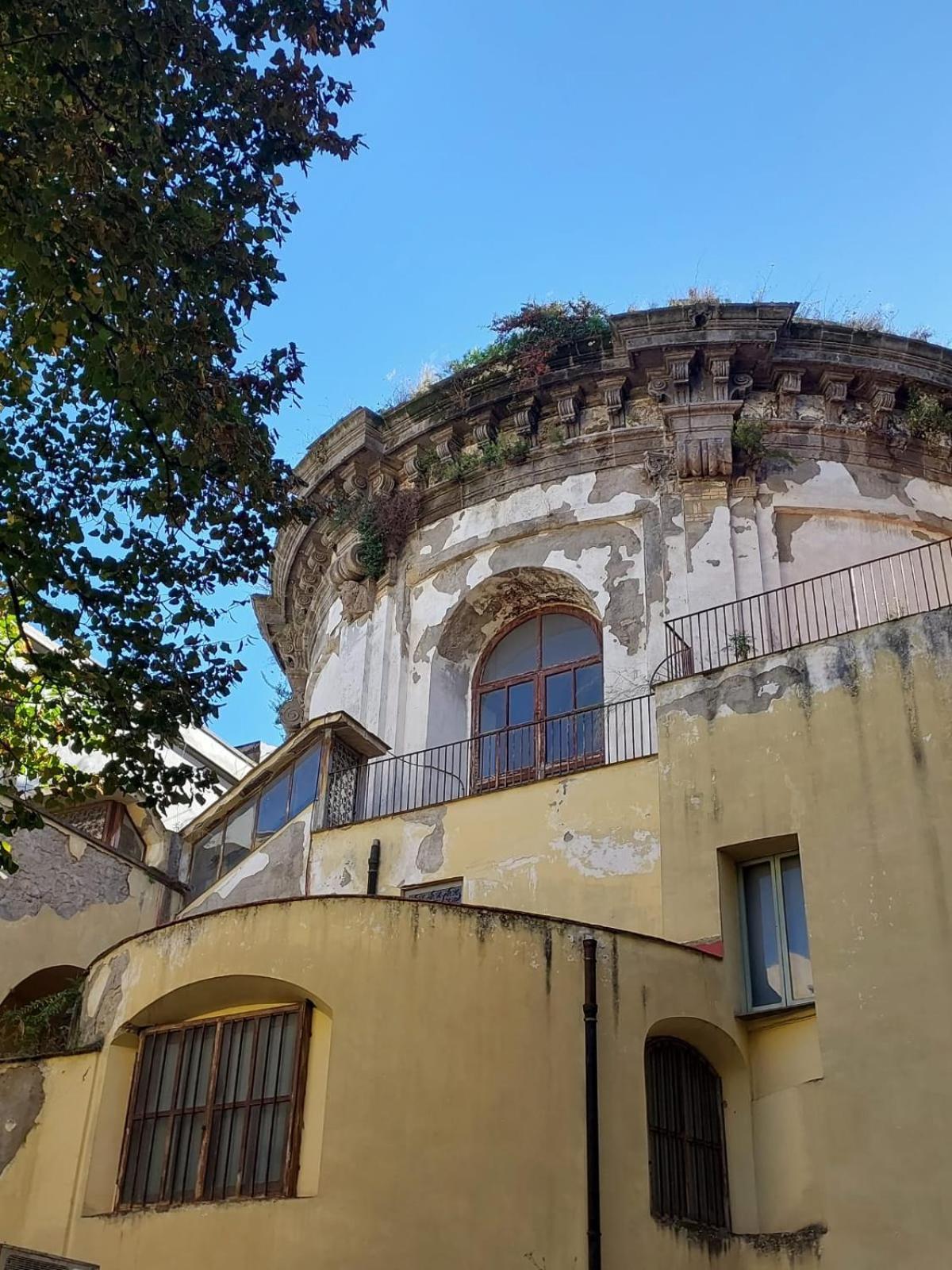 Palazzo Carafa Di Montorio Bed & Breakfast Naples