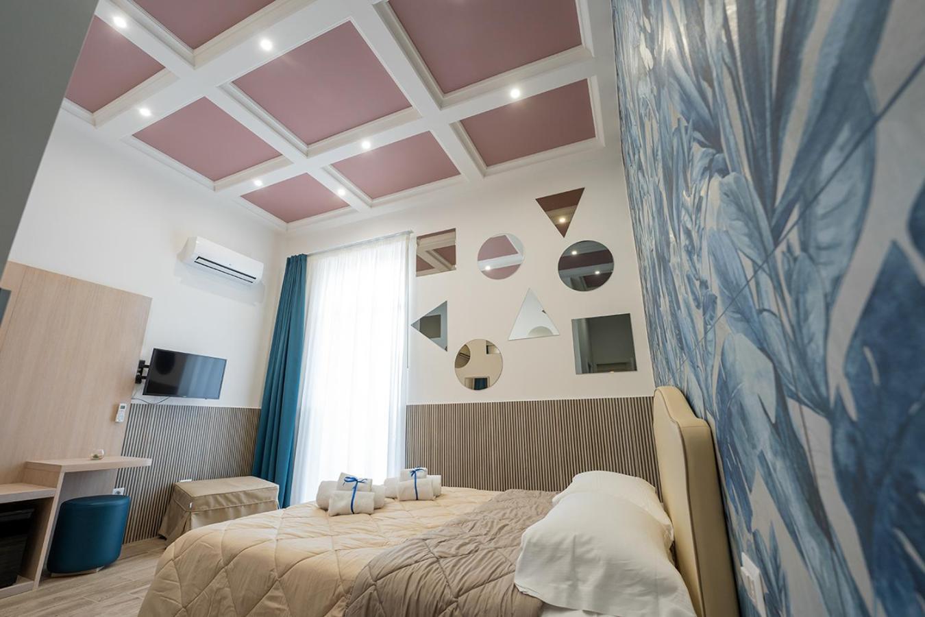 P.c. Boutique H. Vesuvius, Centro, By Clapa Group * Naples