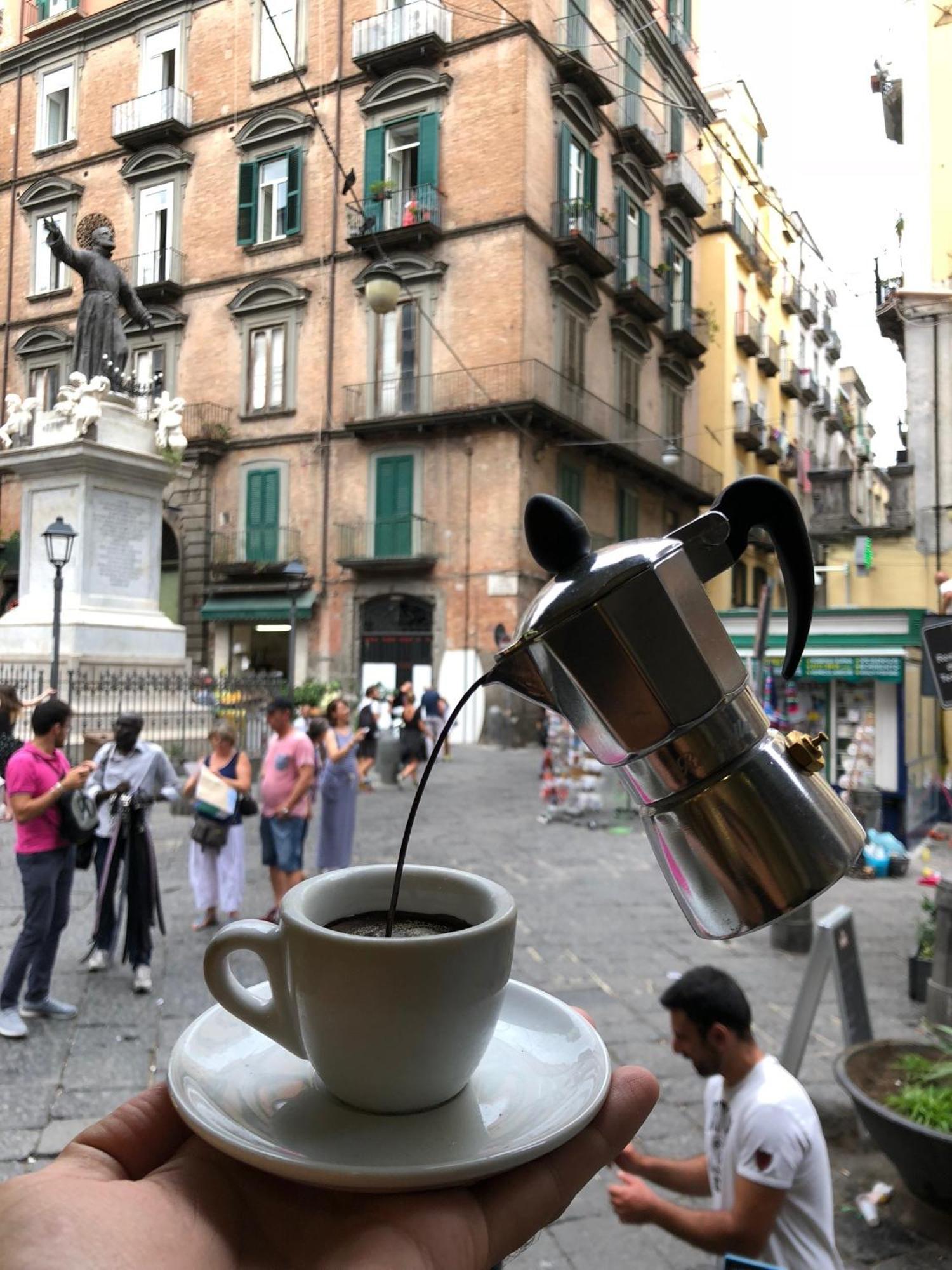 Piazza Carita Guest house 4*