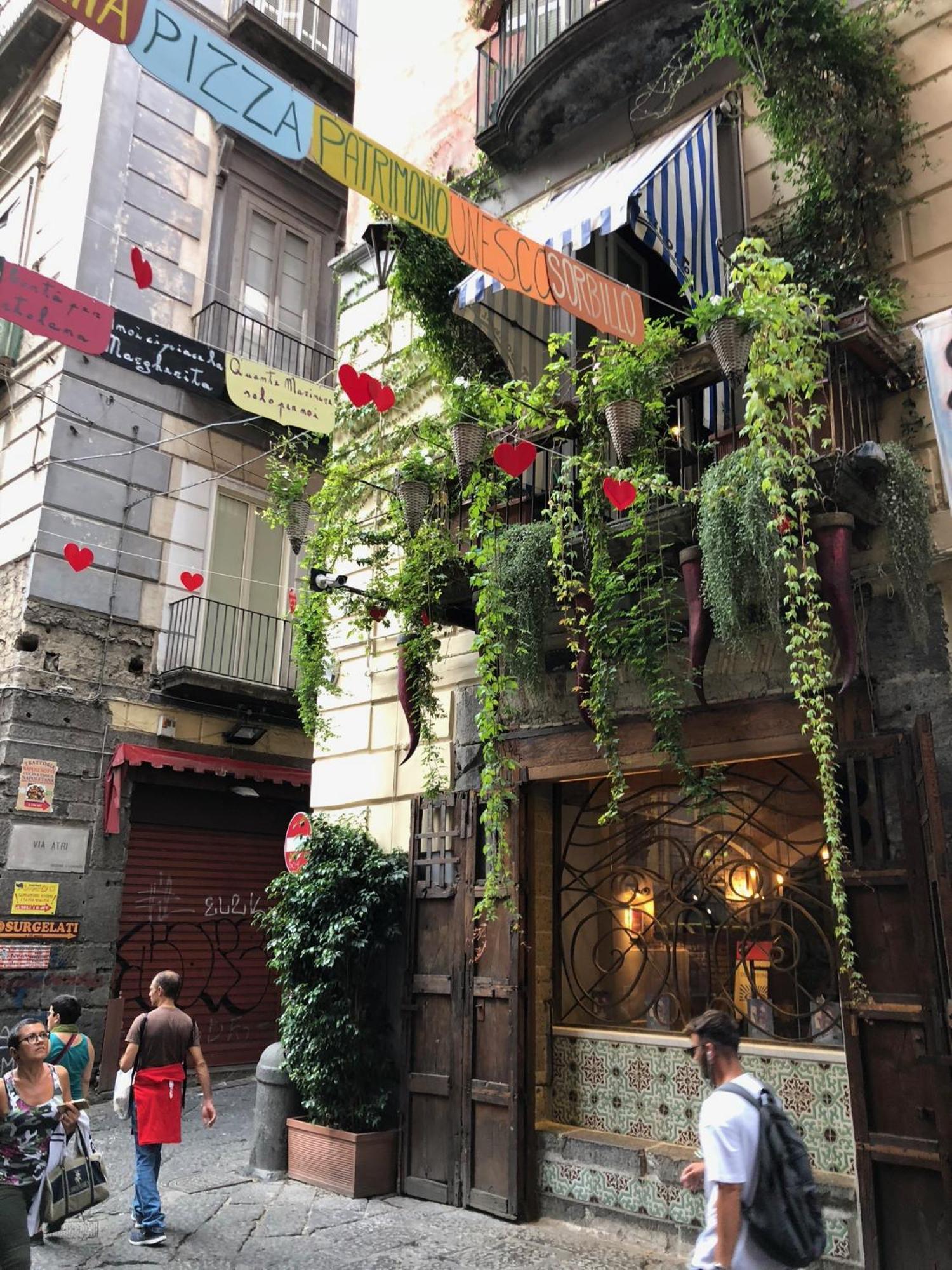 Piazza Carita