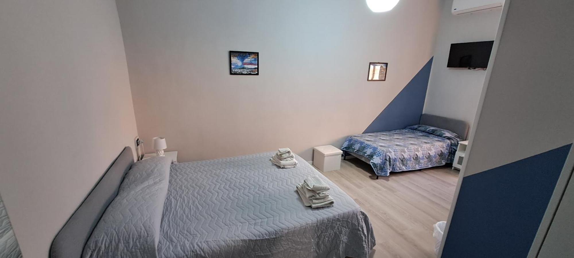 Diamante Naples