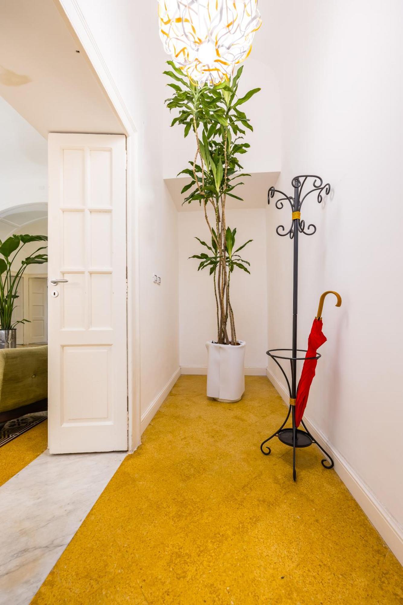 Apartment Kea Home, Entire House In The Heart Of