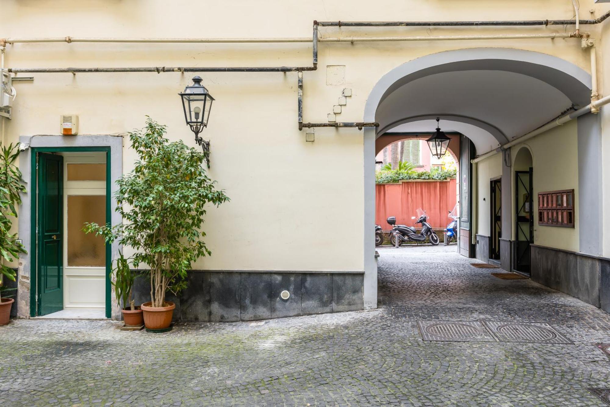 Apartment Kea Home, Entire House In The Heart Of