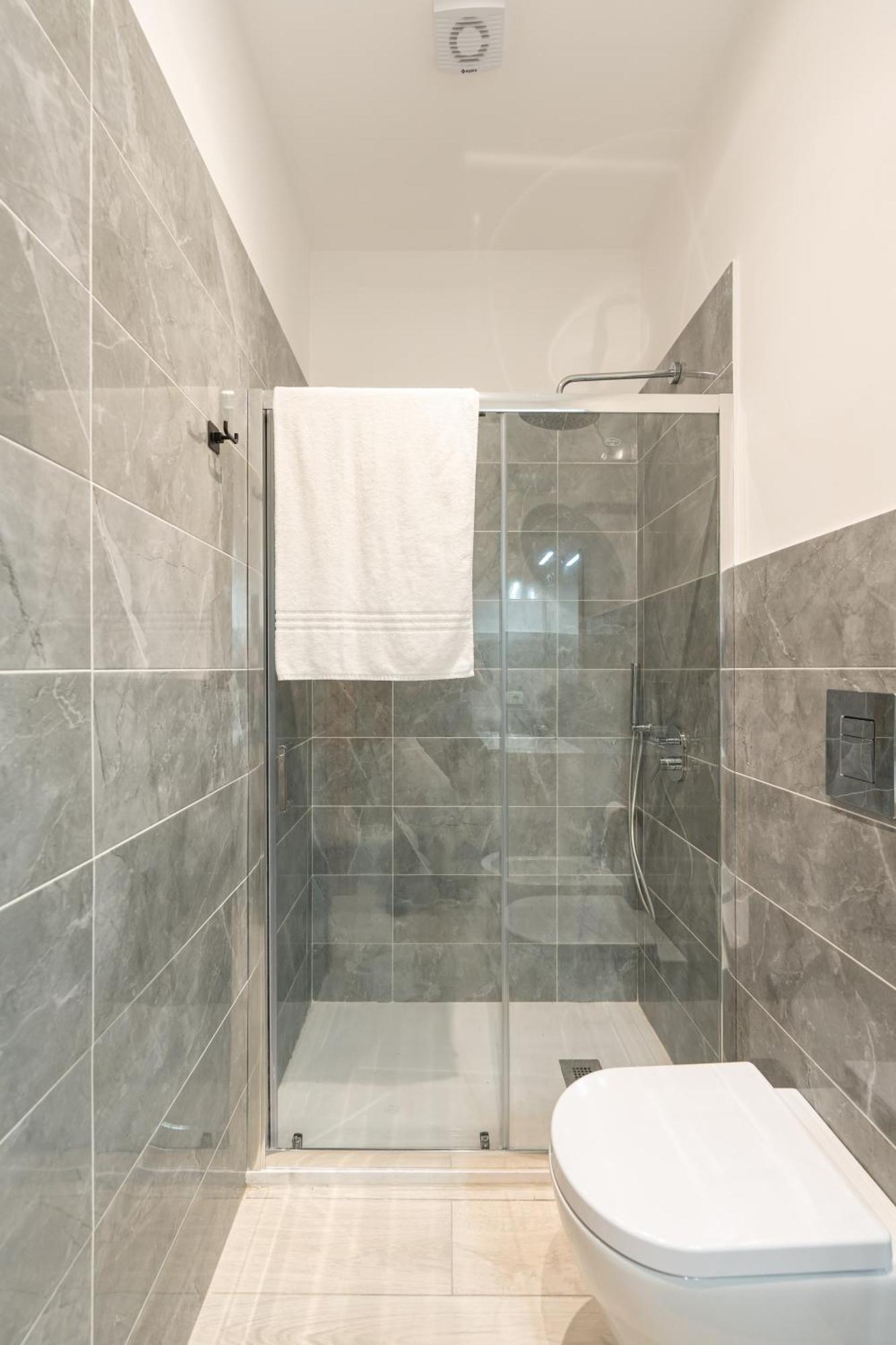 Dimora 5 Santi Guest house *
