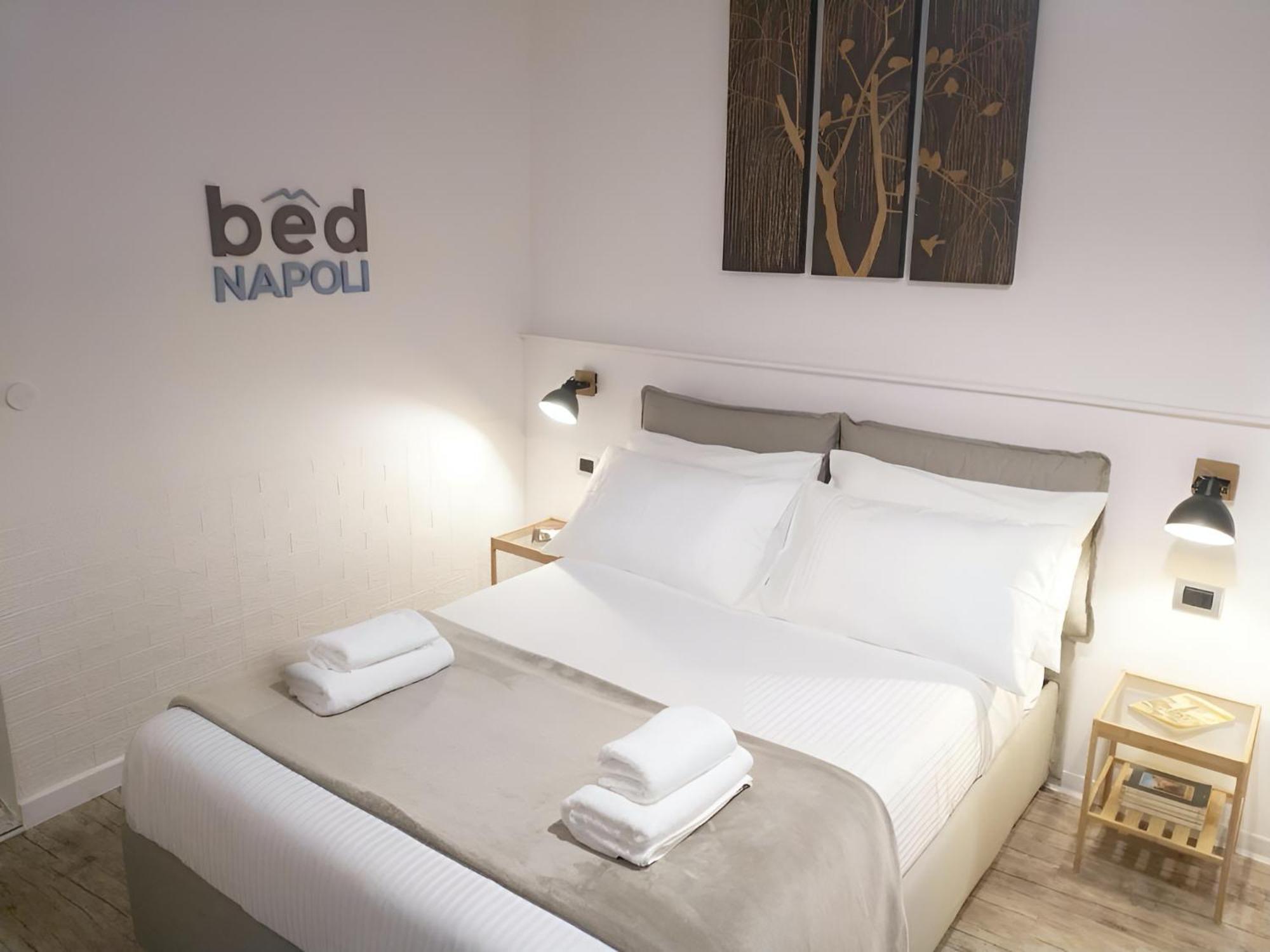 Bed Bed & Breakfast