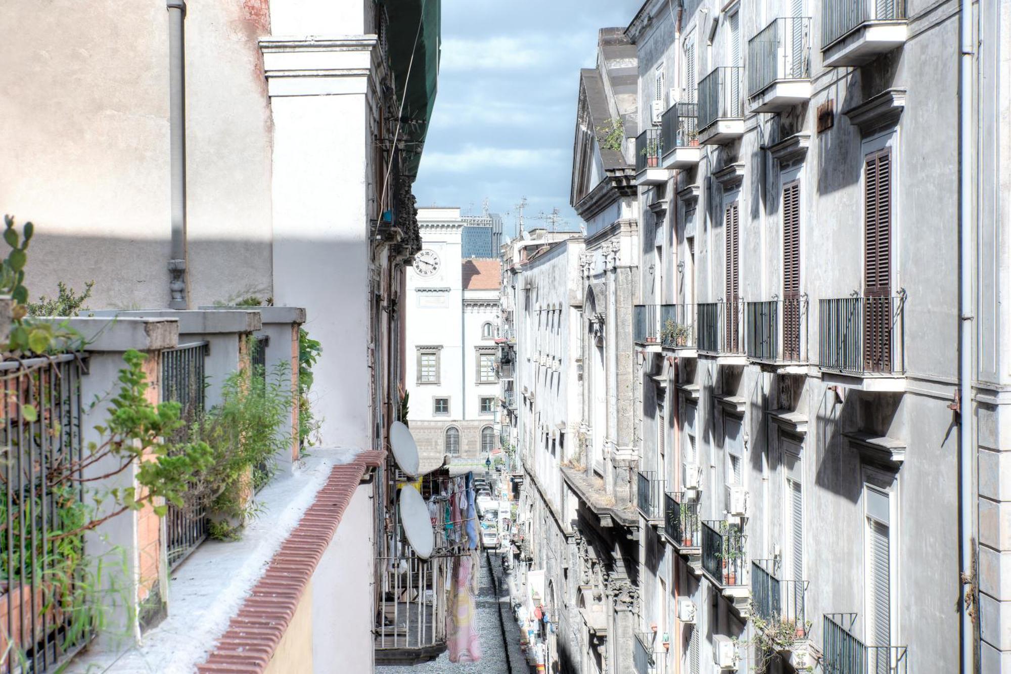 Arthouse Lady Marys Tribunali Luxury Apartment