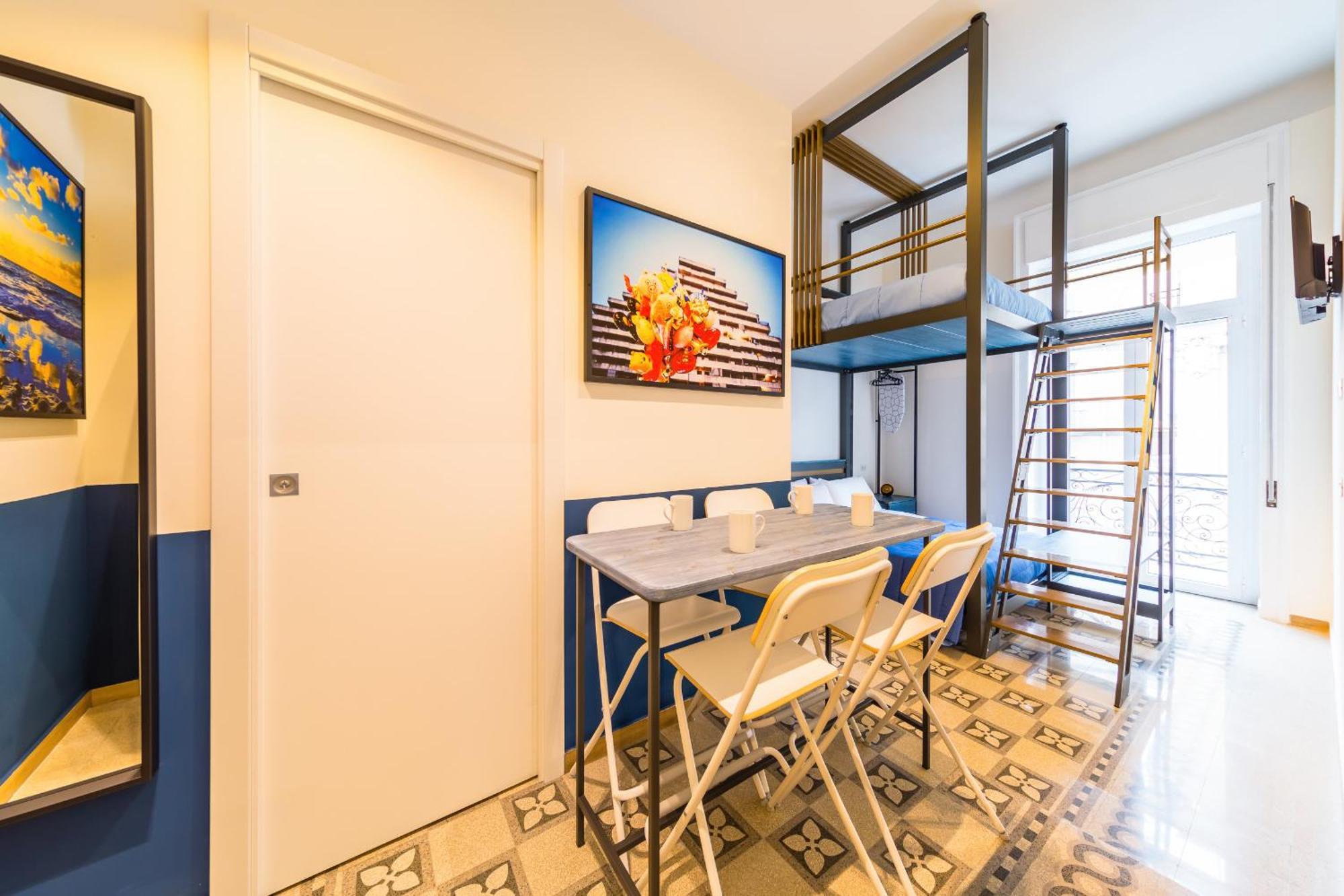 Apartment Station & *