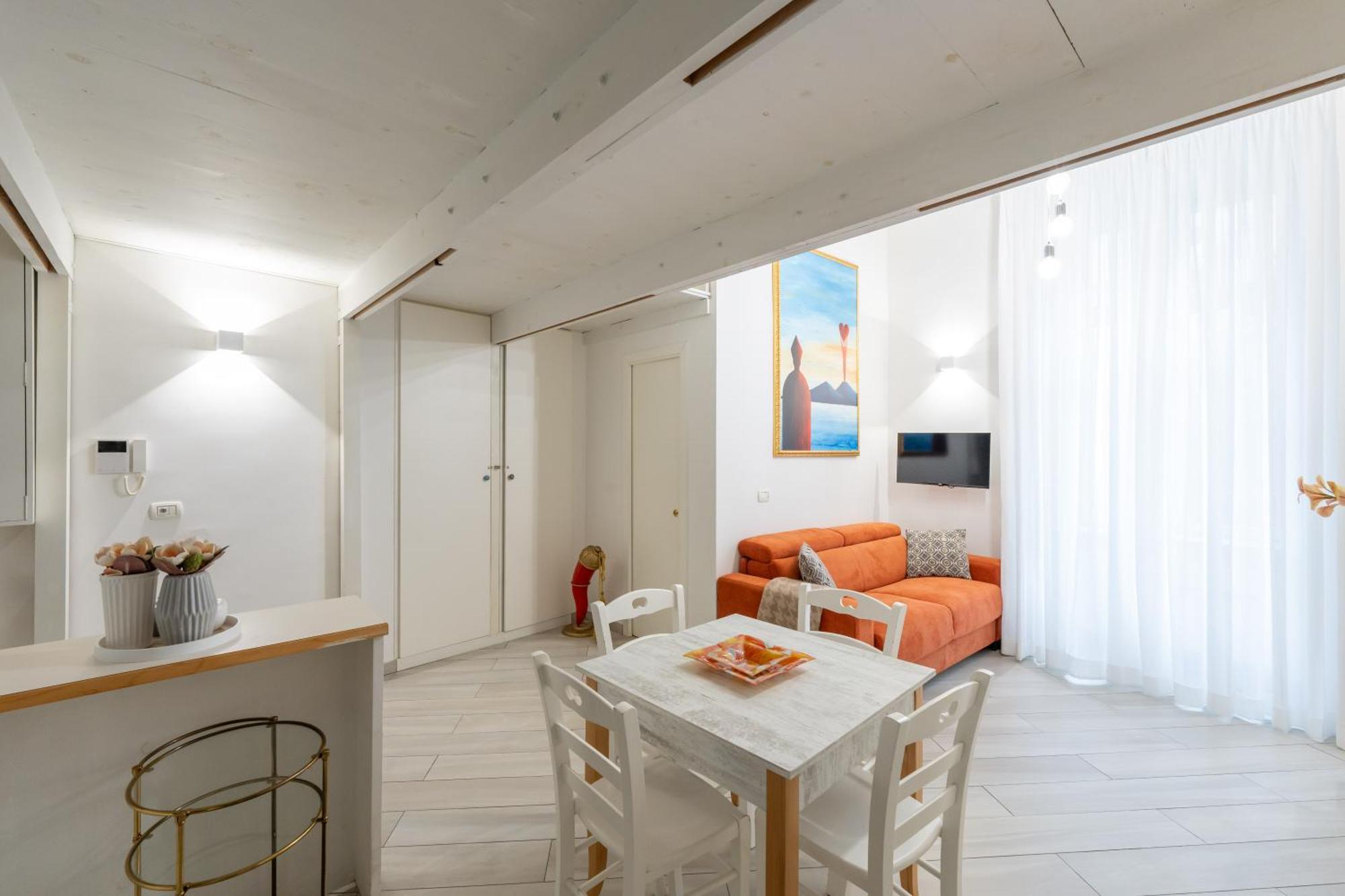 Apartment Via Toledo 55 - Palazzo Della Porta Naples
